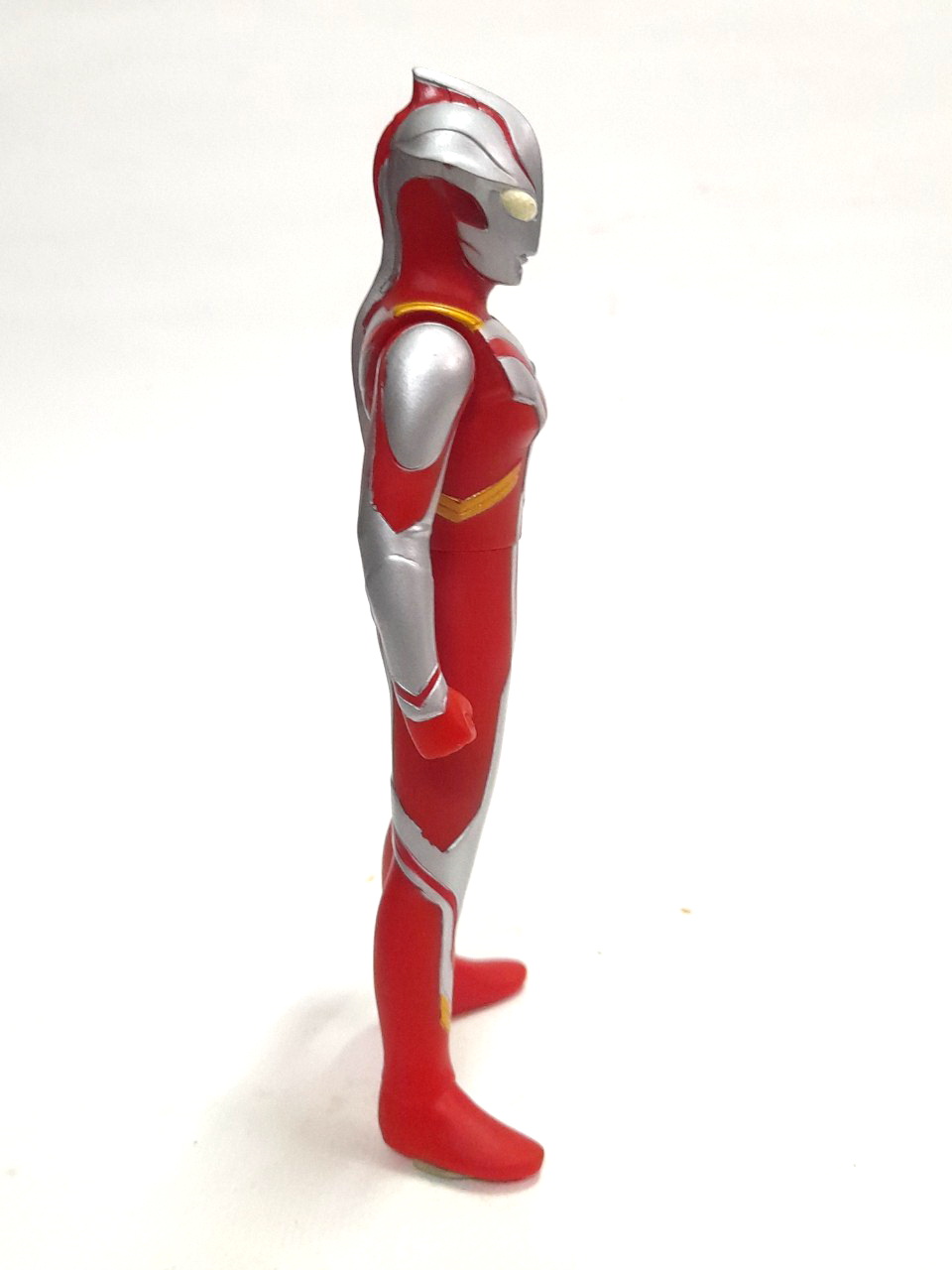 ซอฟ 6.5-7 นิ้ว อุลตร้าแมน เมบิอุส มือสอง สภาพดี มีรอยบ้าง มีปั๊มใต้เท้า