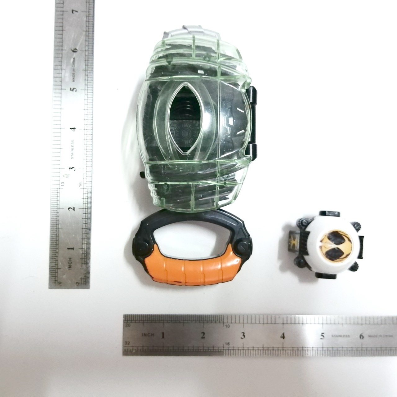 ของสะสม หัวเข็มขัด ไรเดอร์โกสต์ ขนาดเล็ก งานแคนดี้ทอย ขนาดยาว 7 นิ้ว กว้าง3 นิ้ว สามารถใส่ ไอคอน ได้ ดึงคันชัก ตาปิดเปิดได้ ***ไม่ใช่งาน DX ไม่มีระบบแสงเสียง (ตามภาพ)