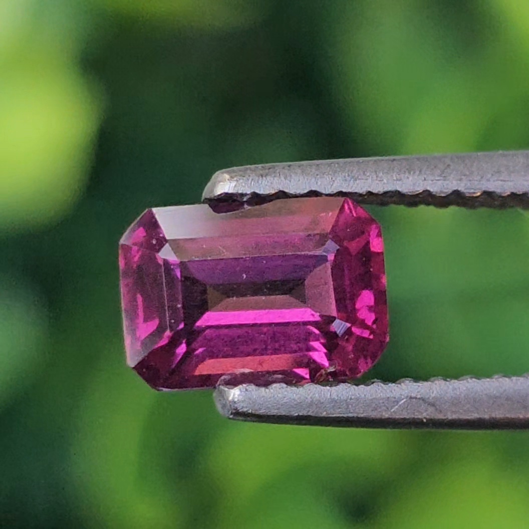 พลอย อุมบาไลต์ การ์เน็ต Umbalite Garnet 1.14 กะรัต (Cts.) ดิบ Unheated พลอยแท้ อัญมณีมงคลประจําวันเกิด เครื่องประดับพลอย