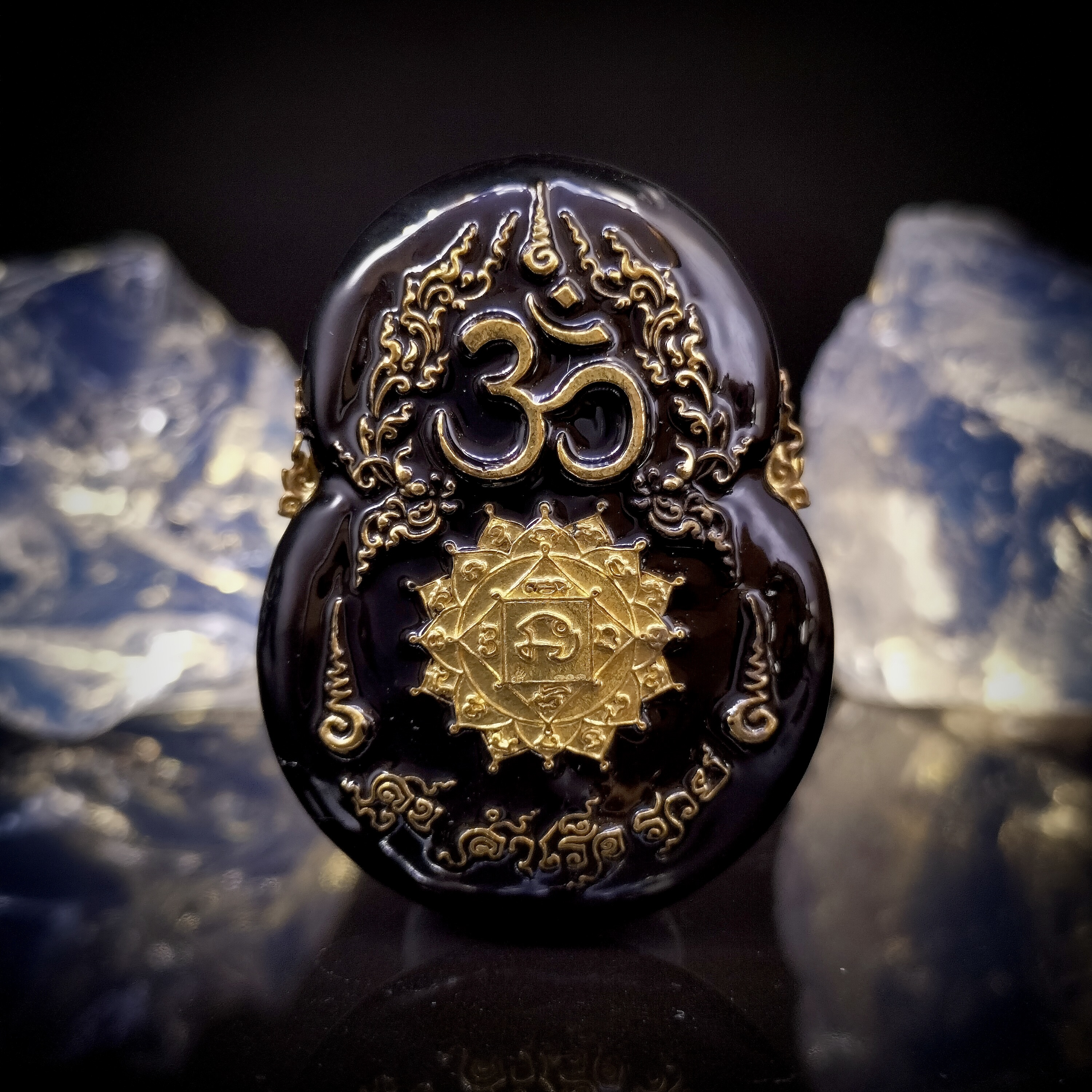 เหรียญพระพิฆเนศ รุ่น สุข สำเร็จ รวย เนื้อทองระฆังพ่นทราย ลงยาดำ