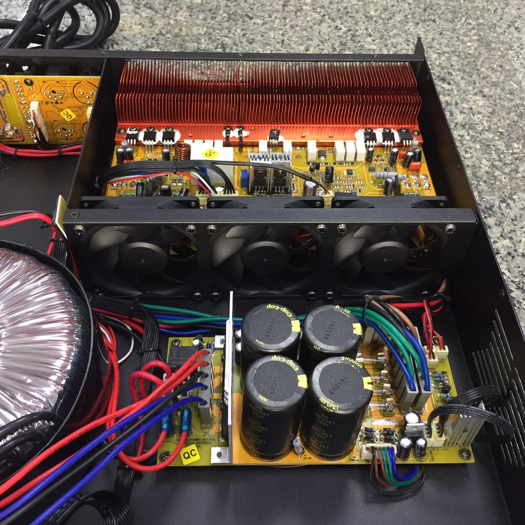 NTS R4000 poweramp