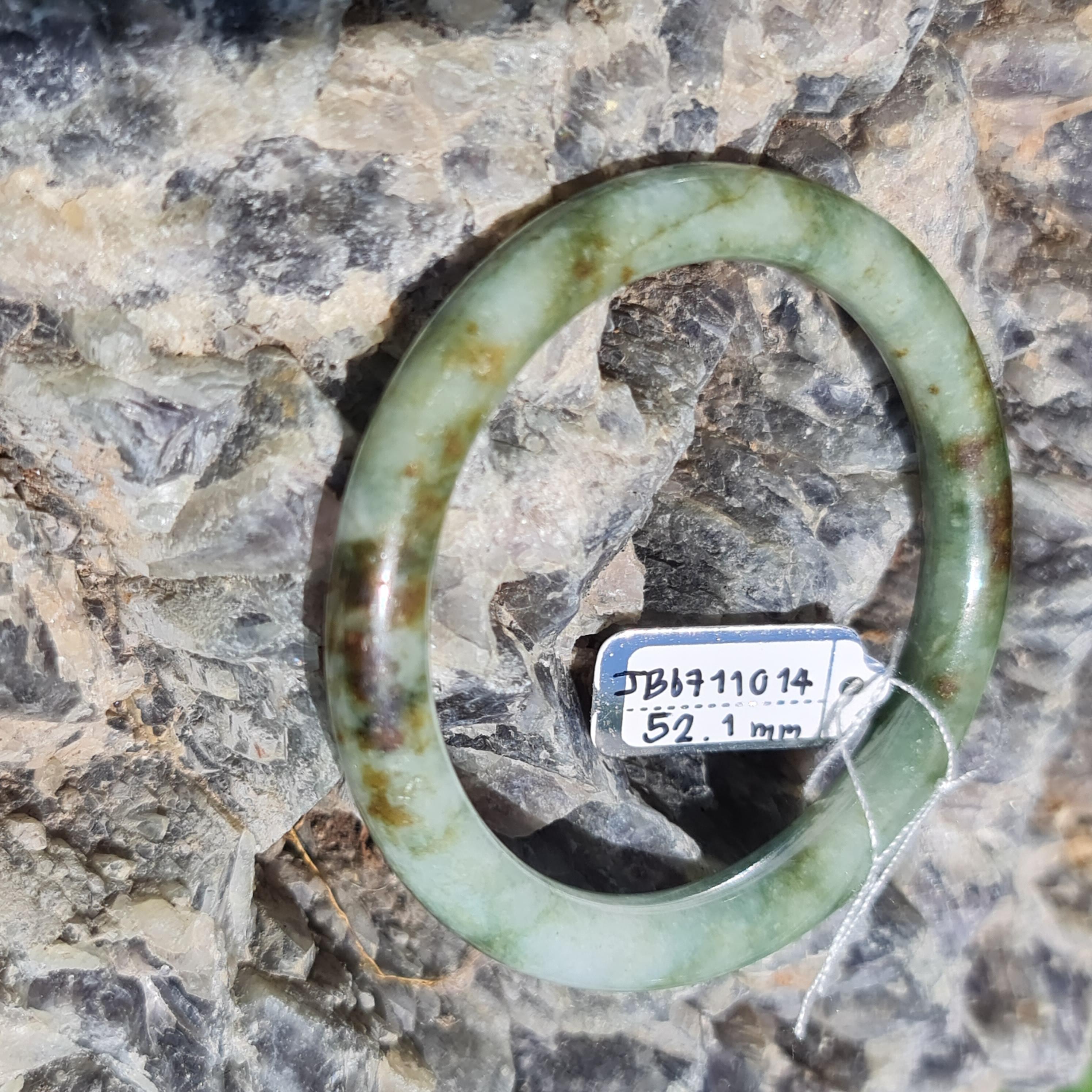 JB6711014 หยก พม่า แท้ Jade กำไลหยก 52.1 มม. (Jadeite bracelet) พม่า (Myanmar)