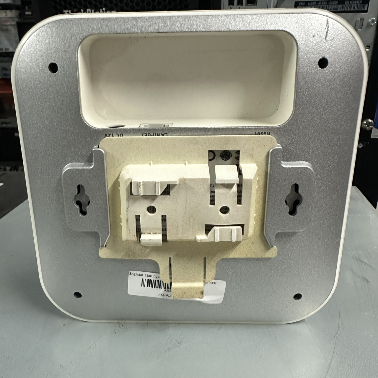 AP EnGenius EWS357AP 802.11ax WiFi 6 2x2 Managed Indoor WiFi Access Point 1.8Gbps Dual-Band Gigabit LAN Support PoE