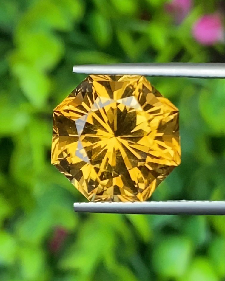 พลอย ซิทริน Citrine 9.43 กะรัต (Cts.) พลอยแท้ อัญมณีมงคลประจําวันเกิด เครื่องประดับพลอย