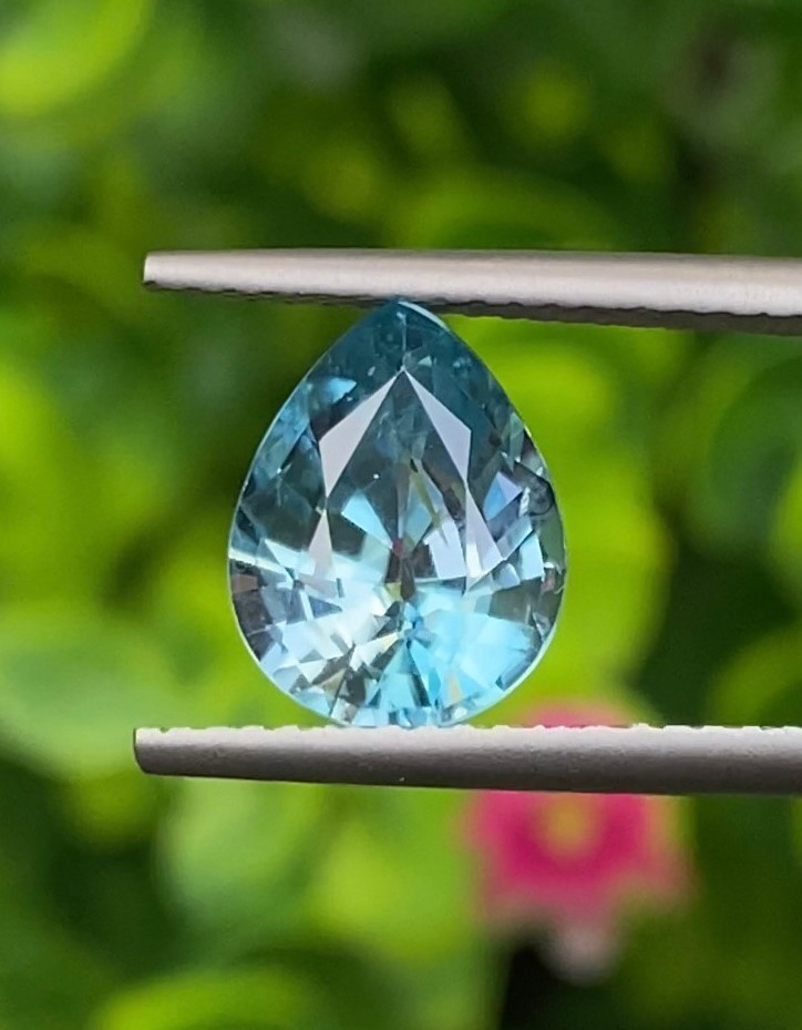 พลอย เพทาย Natural Zircon 3.10 กะรัต (Cts.) พลอยแท้อัญมณีมงคล ประจําวันเกิด เครื่องประดับพลอย