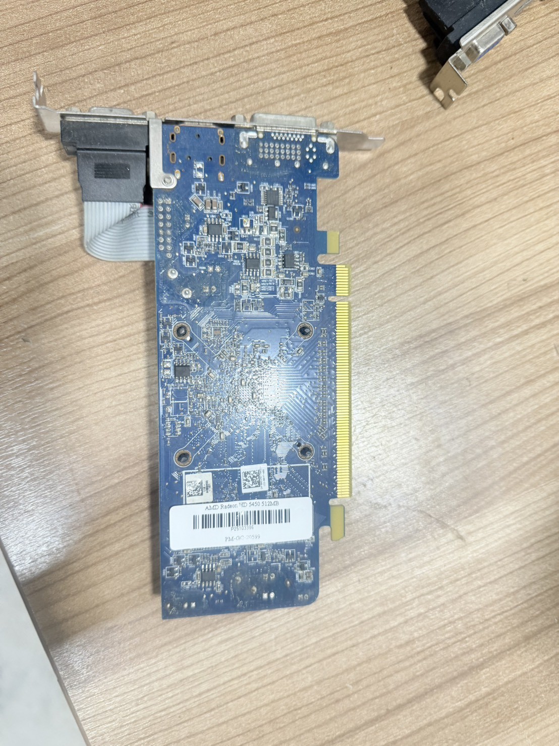 VGA AMD Radeon HD 5450 512MB