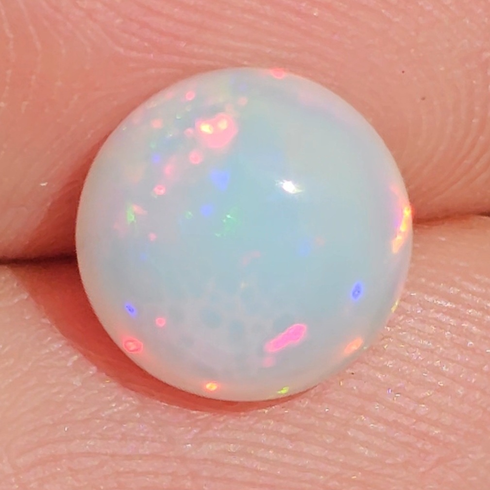 พลอย ไวท์ โอปอล White Opal 2.19 กะรัต (Cts.) พลอยแท้ อัญมณีมงคลประจําวันเกิด เครื่องประดับพลอย