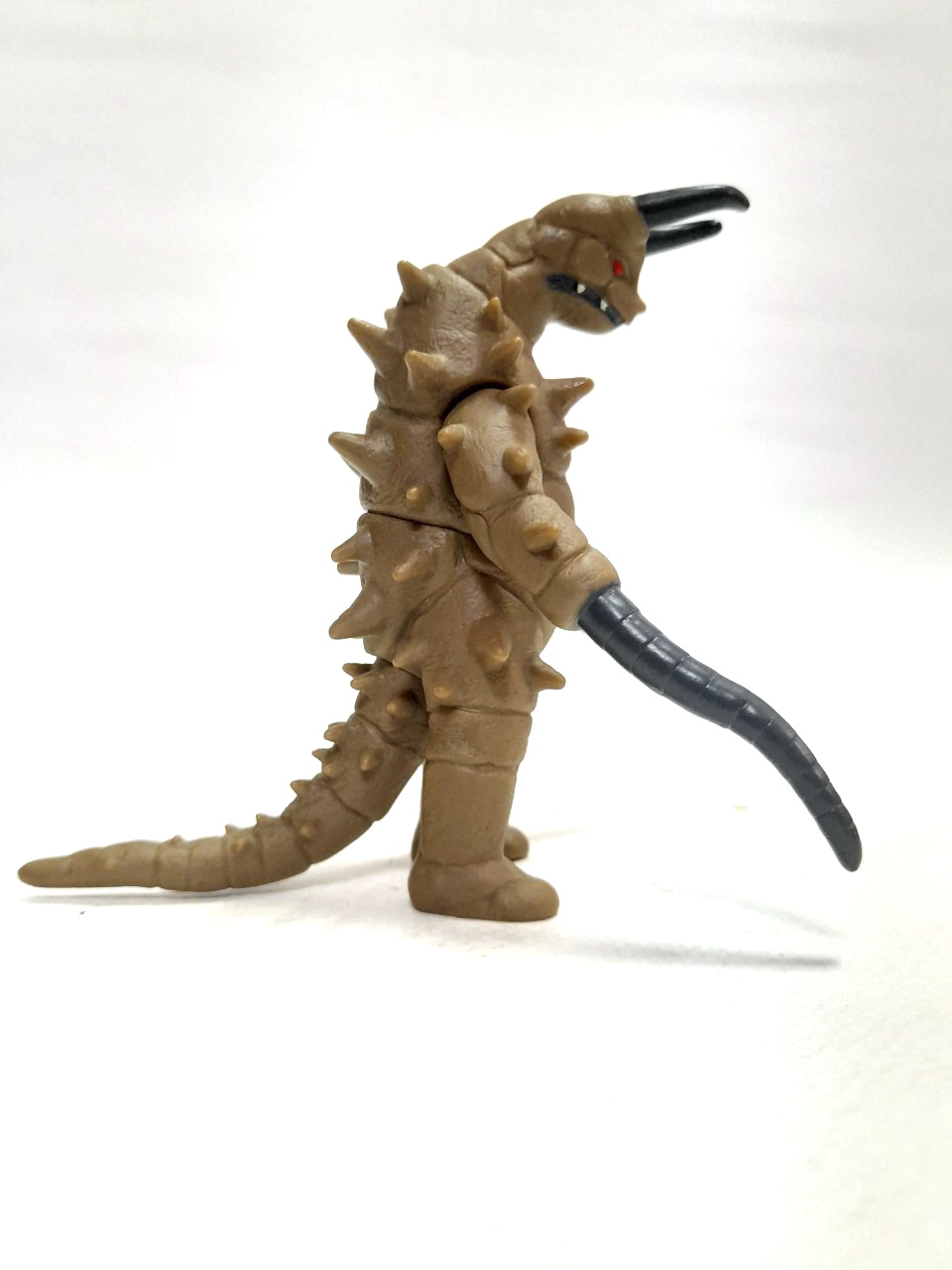 ซอฟ 4 - 4.5 นิ้ว สัตว์ประหลาดคูดอน จากอุลตร้าแมน แจ๊ค มือสอง สภาพดี มีรอยบ้าง