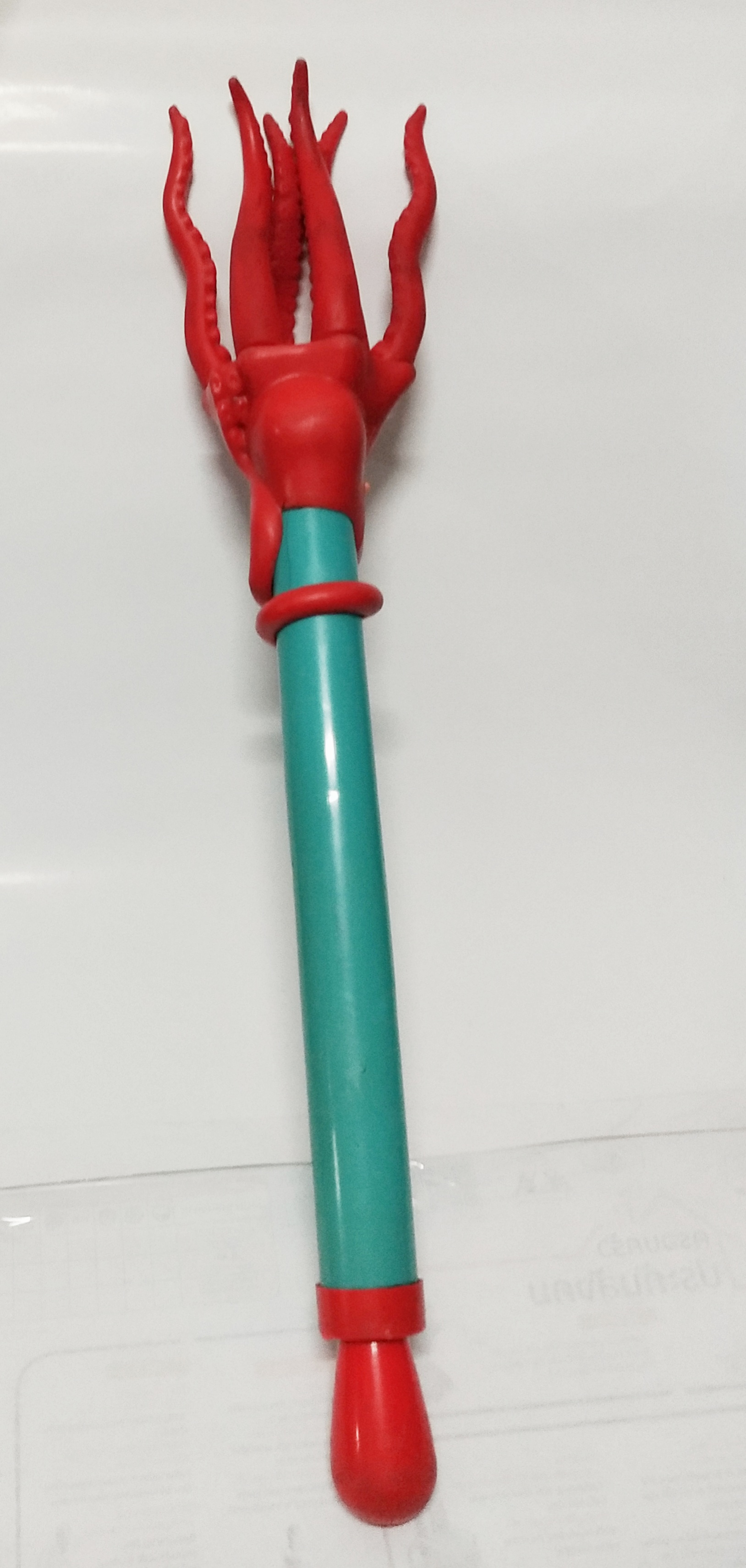 กรุณาเลือกแบบ : ปืนฉีดน้ำรูปคฑาปลาหมึก สำหรับสะสมเท่านั้น 1 ของครบ 2. ขาดด้ามดึง ของมีตามภาพ