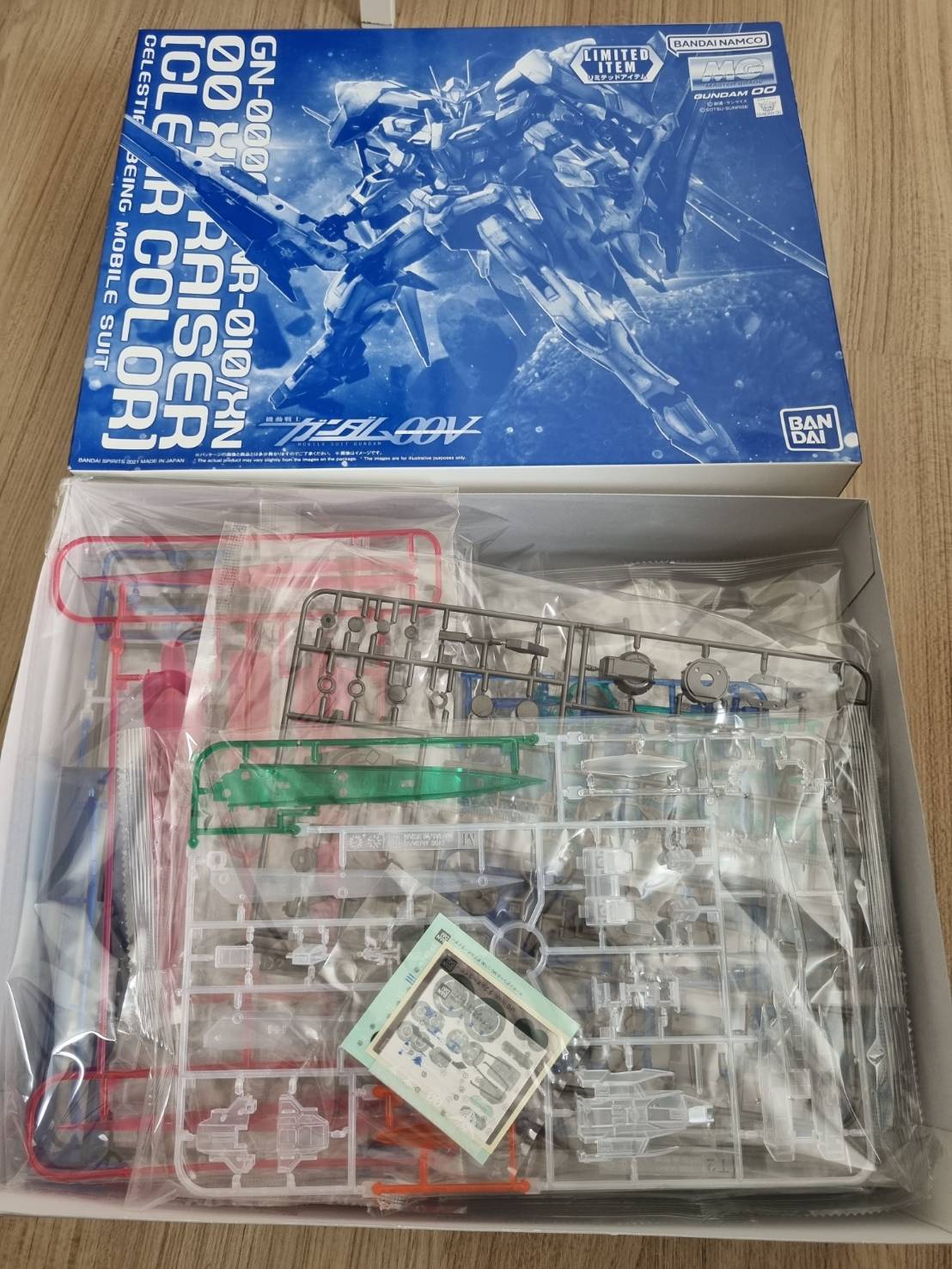 Bandai MG OO XN Raiser (Clear Color)