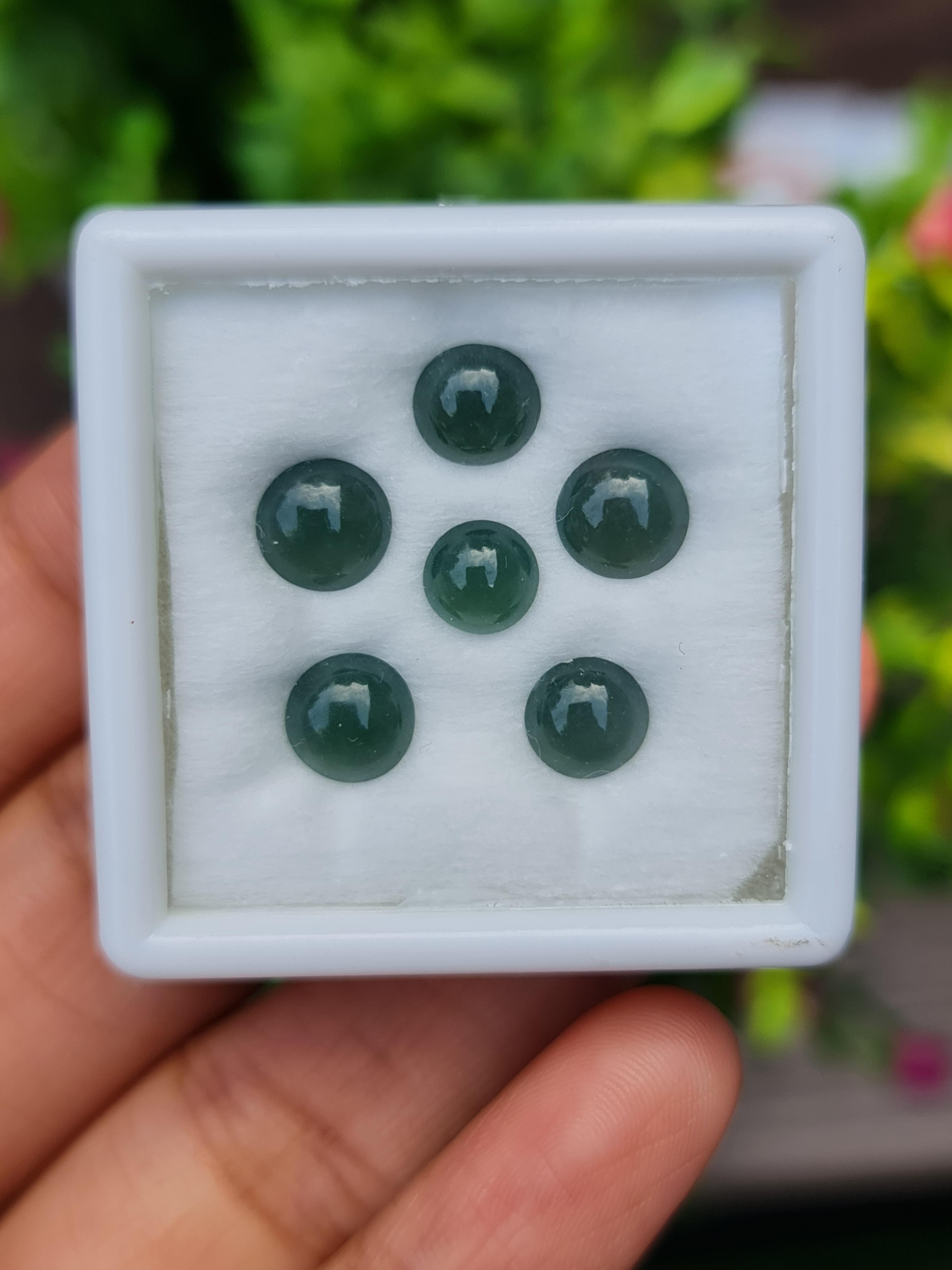 หยกพม่า (Burmese jadeite ) 6 เม็ด 6.29 กะรัต หยกแท้ อัญมณีมงคลประจําวันเกิด เครื่องประดับหยก