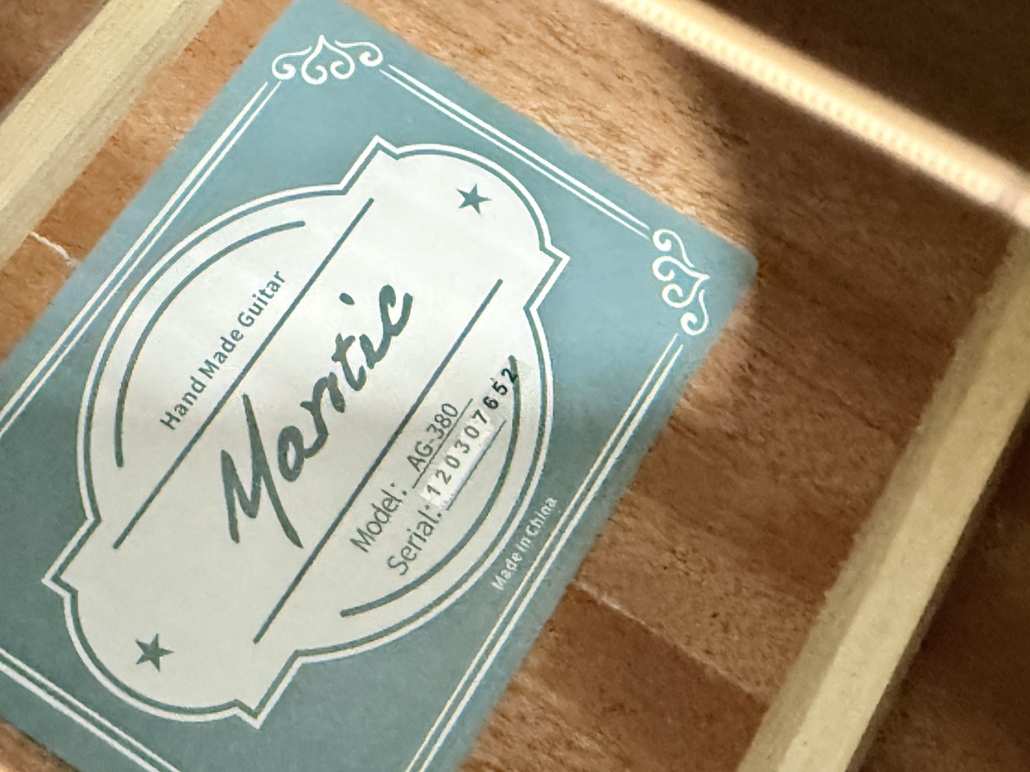 กีต้าร์โปร่ง Maritie AG-380