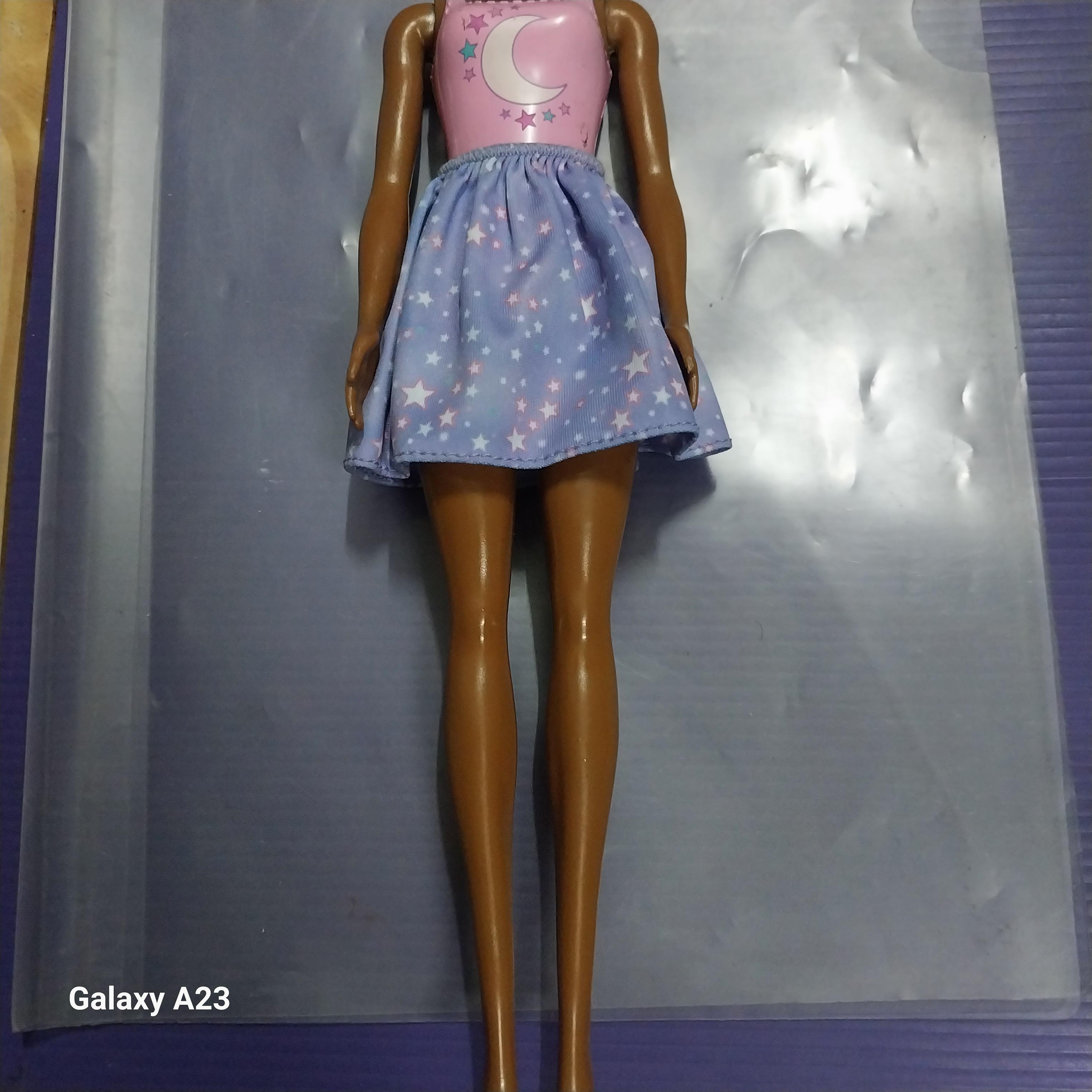 ตุ๊กตาบาร์บี้ รุ่น Cover and Reveal เป็นตุ๊กตารุ่นเซอร์ไพรส์ จาก แมทเทล