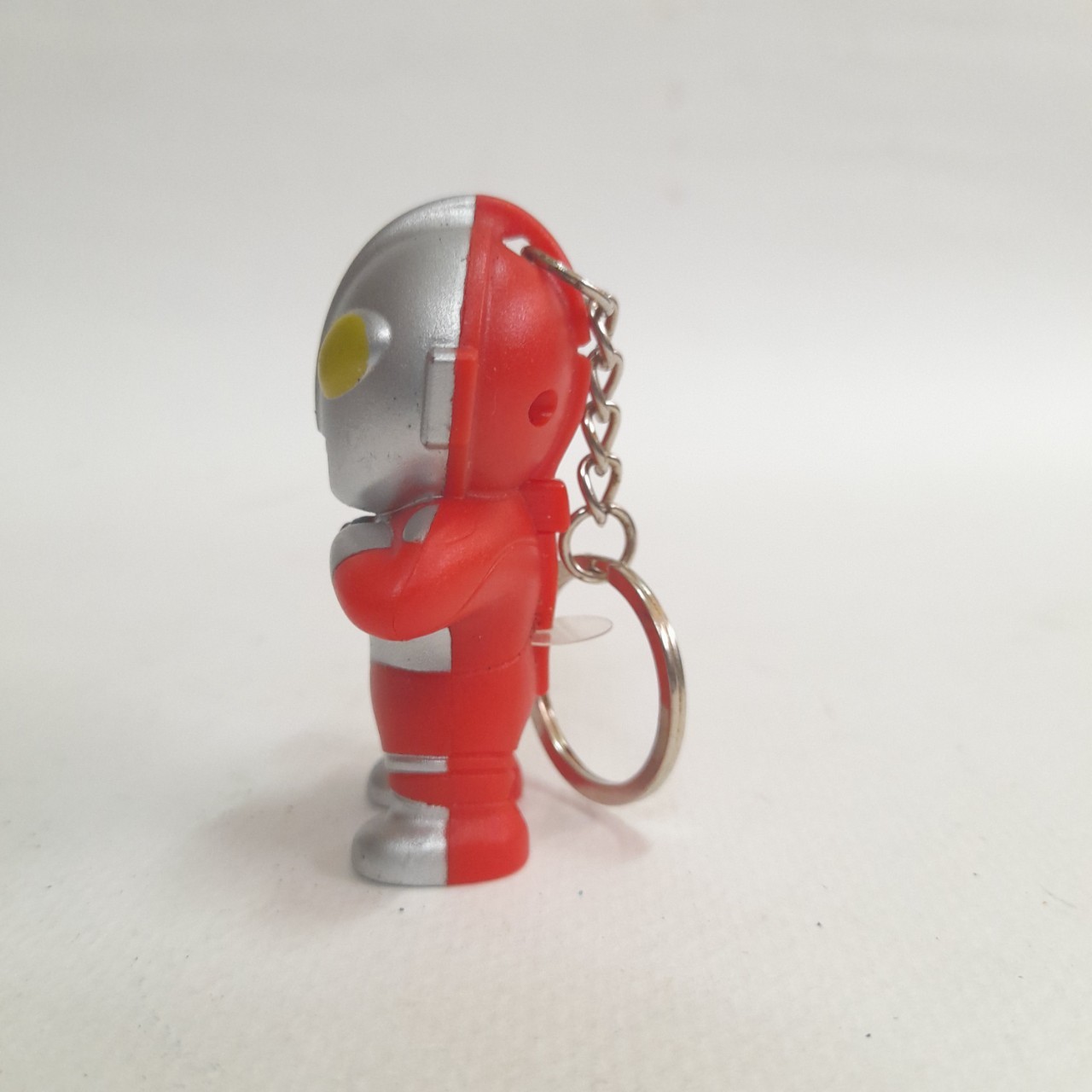 พวงกุญแจอุลตร้าแมน ขนาดตามรูป มือสองสภาพดีมีรอยบ้าง *** ไม่มีปั๊ม