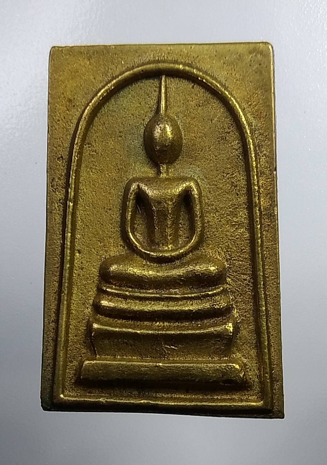 A048 สมเด็จเนื้อทองเหลือง รุ่นสร้างหอระฆัง หลวงพ่อเชิญ วัดโคกทอง อ.ผักไห่ จ.อยุธยา ปี2535