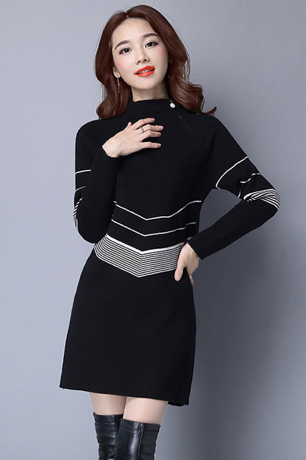 เดรสคอปีน ผ่าซิปแต่งมุก ผ้าไหมพรมวูลหนานุ่มถักลายสวย (12168B)