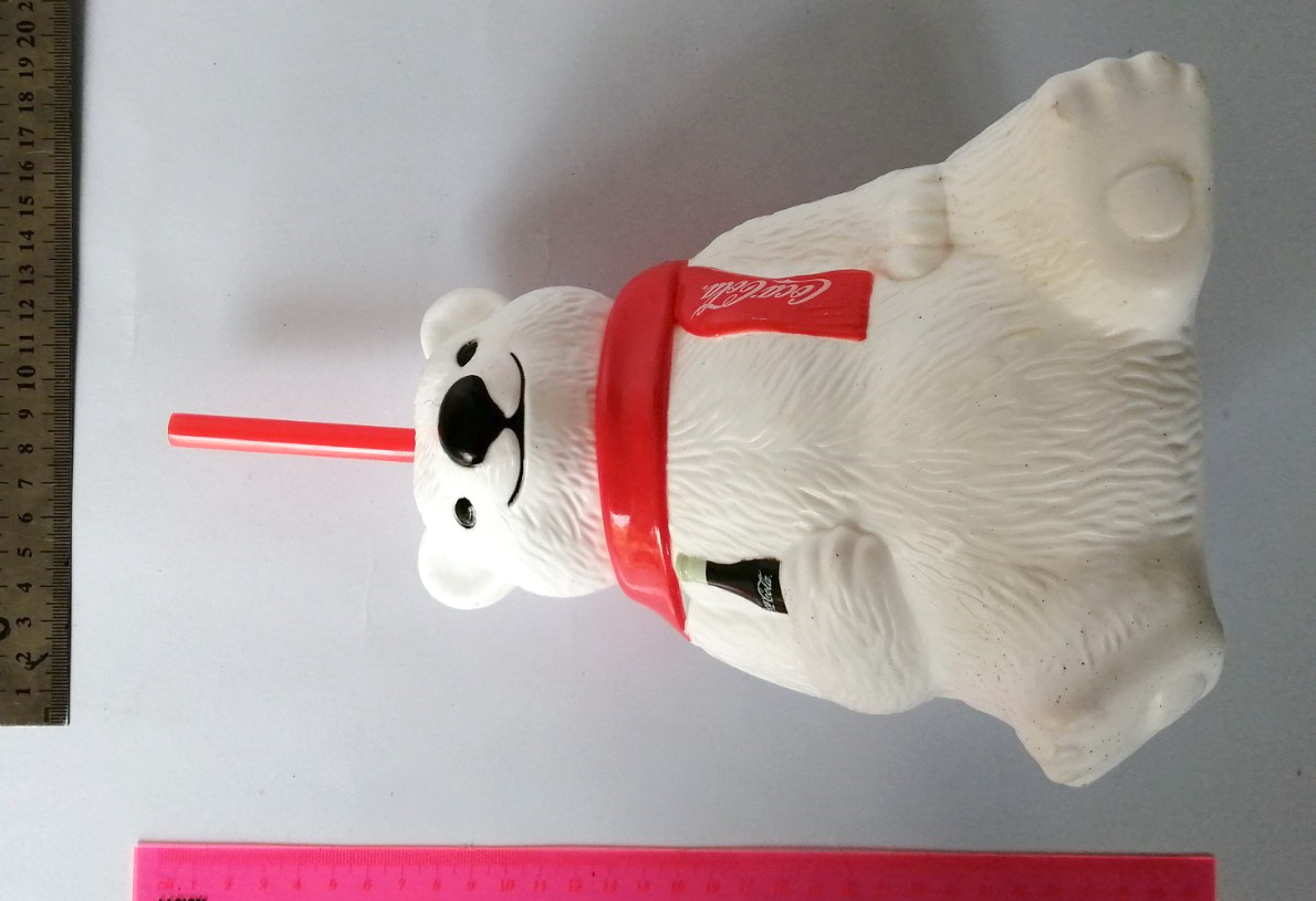 แก้วน้้ำ coca cola โคคา โคล่า โค้ก ของ SF มาสคอต หมีขาว ขนาดความสูง 1ฟุตรวมหลอด สามารถถอดส่วนหัวเติมน้ำได้ สภาพดีเก่าเก็บ สภาพงานสะสม