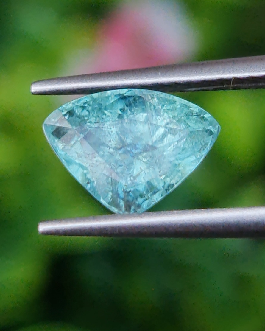 พลอย พาไรบ้า ทัวร์มาลีน Paraiba Tourmaline 2.17 กะรัต (Cts.) พร้อมใบเซอร์ พลอยแท้อัญมณีมงคล ประจําวันเกิด เครื่องประดับพลอย