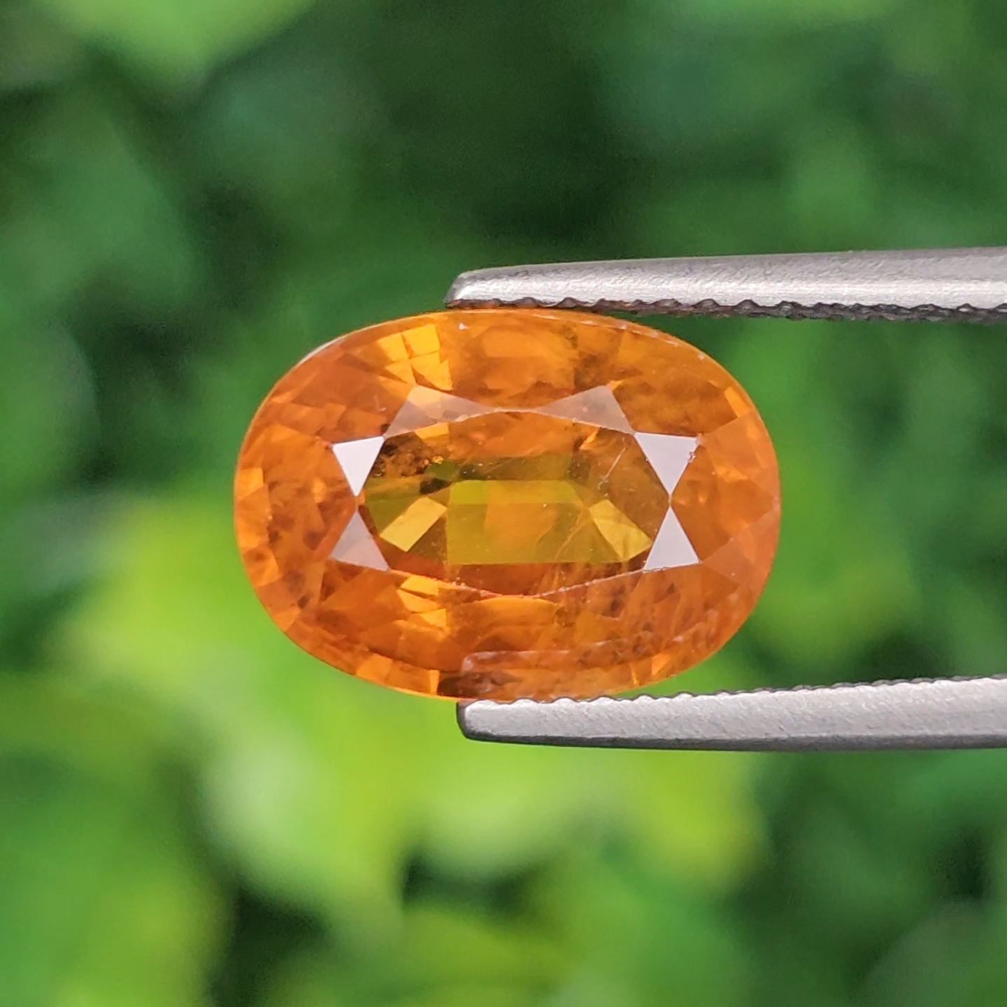 พลอย บุษราคัม yellow sapphire 5.37 กะรัต (Cts.) พลอยแท้ อัญมณีมงคลประจําวันเกิด เครื่องประดับพลอย