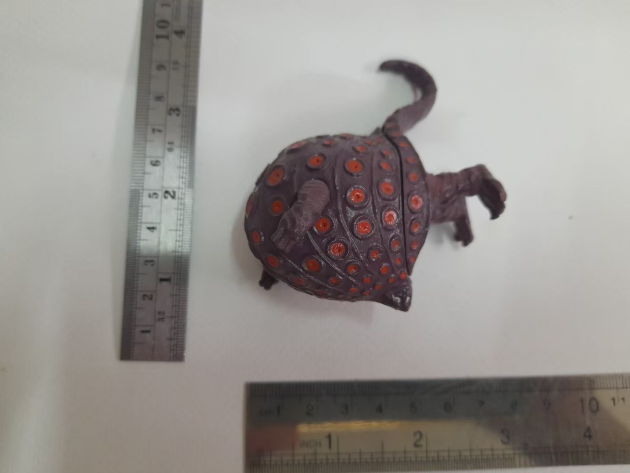 มีหลายภาพ,กาชาปอง ยางตัน สัตว์ประหลาด ทัคคอง จากอุลตร้าแมนแจ๊ค มือสอง สภาพดี ขนาดตามรูป มีรอยบ้าง