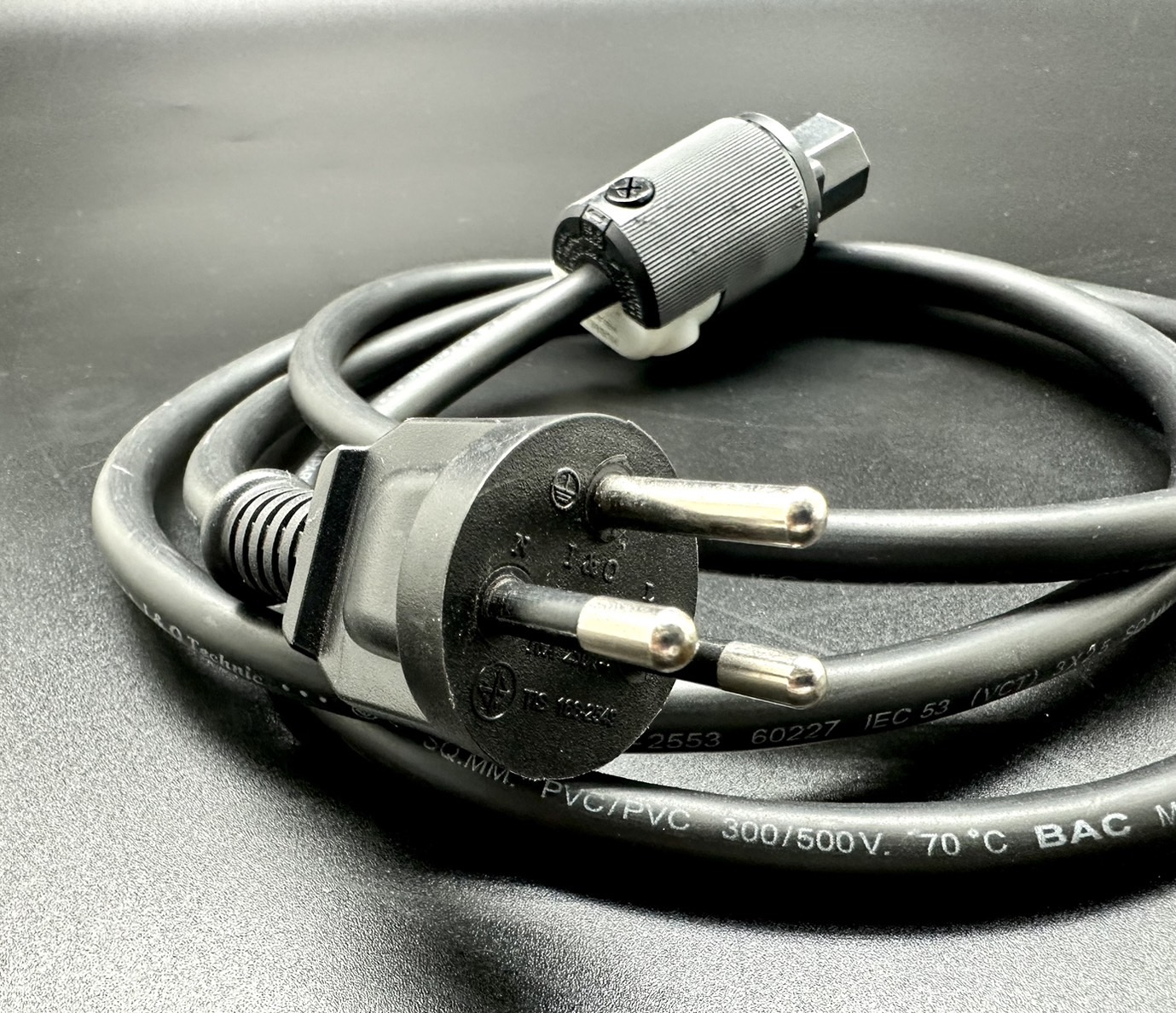 สายไฟVCT มีปลั๊ก หัวปลั๊กคอม Hubbell 15A ยาว 2 เมตร