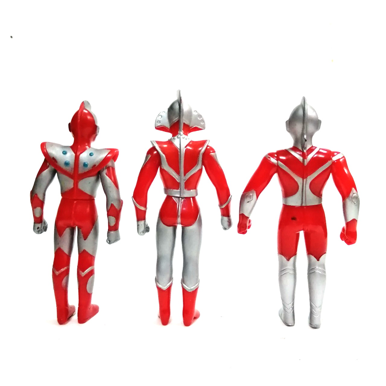 ซอฟ 5 นิ้ว ขนาดตามรูป อุลตร้าแมนUSA อุลตร้าแมนสก๊อต, อุลตร้าแมนชัค และ อุลตร้าวูเมน เบธ ครบทีม3ตัว สภาพดี มีรอยบ้าง ขายรวมสามตัวไม่แยก