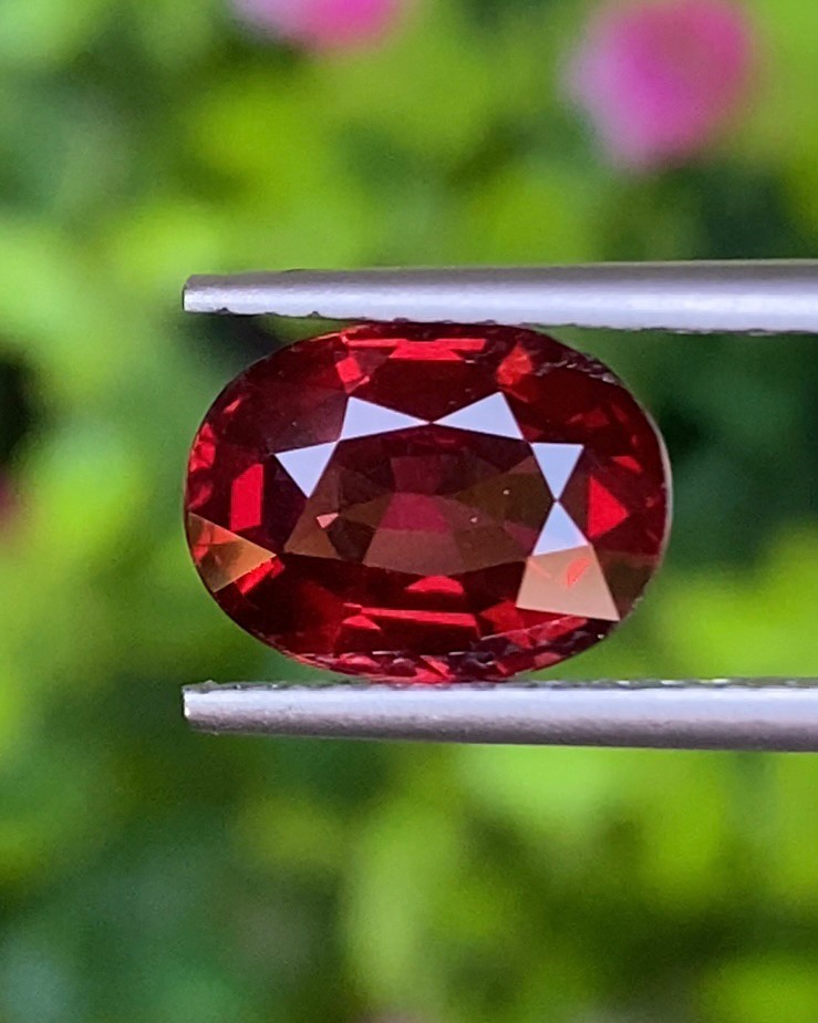 พลอย โรโดไลต์ กาเน็ท Rhodolite Garnet 2.95 กะรัต Cts.พลอยแท้ อัญมณีมงคลประจําวันเกิด เครื่องประดับพลอย