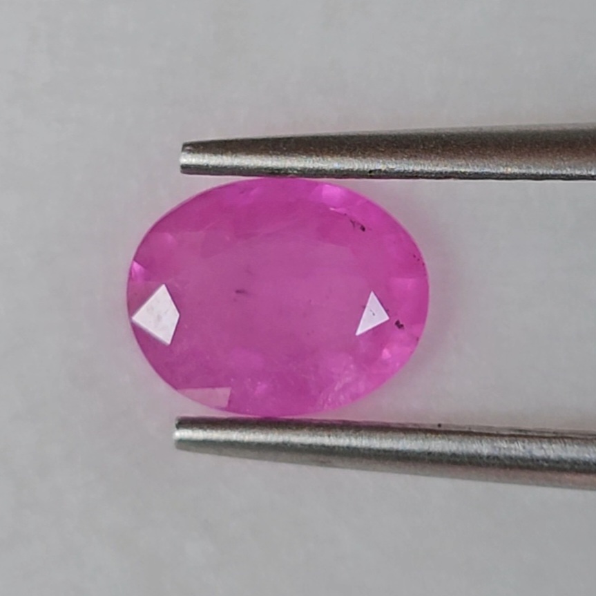พลอย ชมพู พิ้ง แซฟไฟร์ Pink Sapphire 1.24 กะรัต (Cts.) พลอยแท้ อัญมณีมงคลประจําวันเกิด เครื่องประดับพลอย