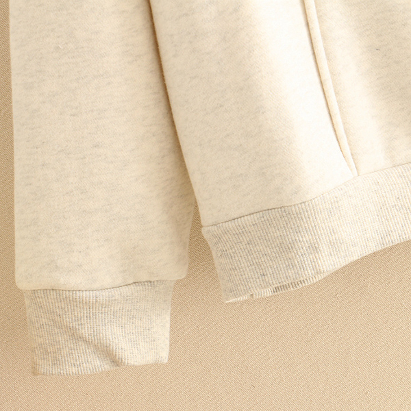 เสื้อสเวตเตอร์กันหนาว มีฮู้ด แต่งกระเป๋าหน้า (12336LM)