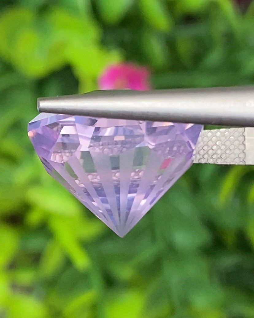 พลอย ลาเวนเดอร์ ควอตซ์ Lavender Quartz 16.9 กะรัต (Cts.) พลอยแท้ อัญมณีมงคลประจําวันเกิด เครื่องประดับพลอย