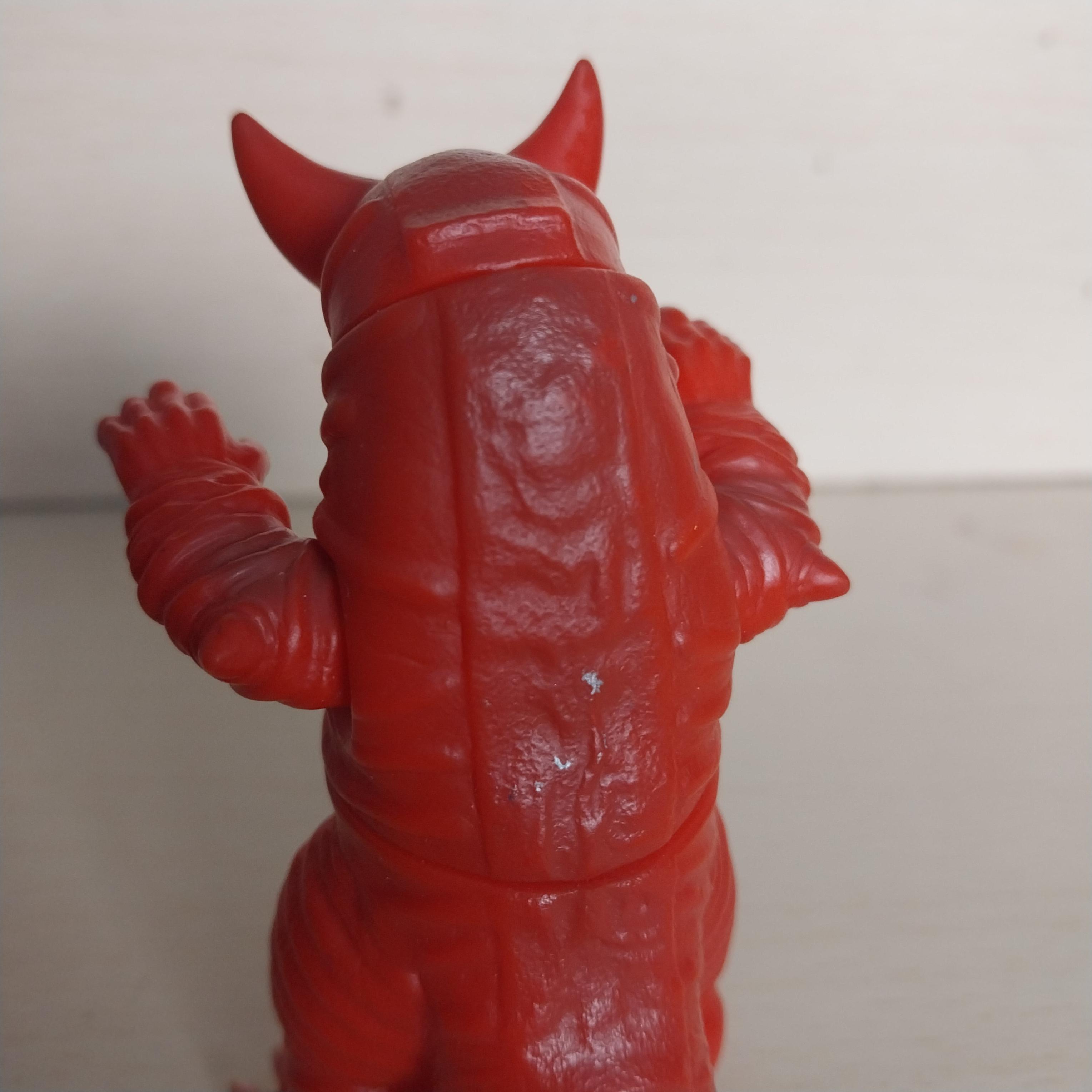 มีหลายภาพ สัตว์ประหลาด gomora ซอฟ4นิ้ว โกโมร่าตัวสีแดง มีตำหนิโปรดตรวจสอบทุกภาพ