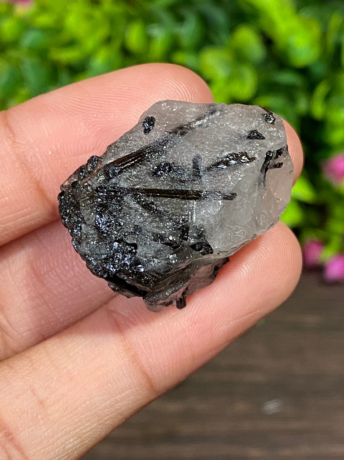 ก้อน ไหมดำ ควอตซ์ แก้วขนเหล็ก Black Rutilated Quartz Rough 75.41 กะรัต Cts. พลอยแท้ อัญมณีมงคลประจําวันเกิด เครื่องประดับพลอย