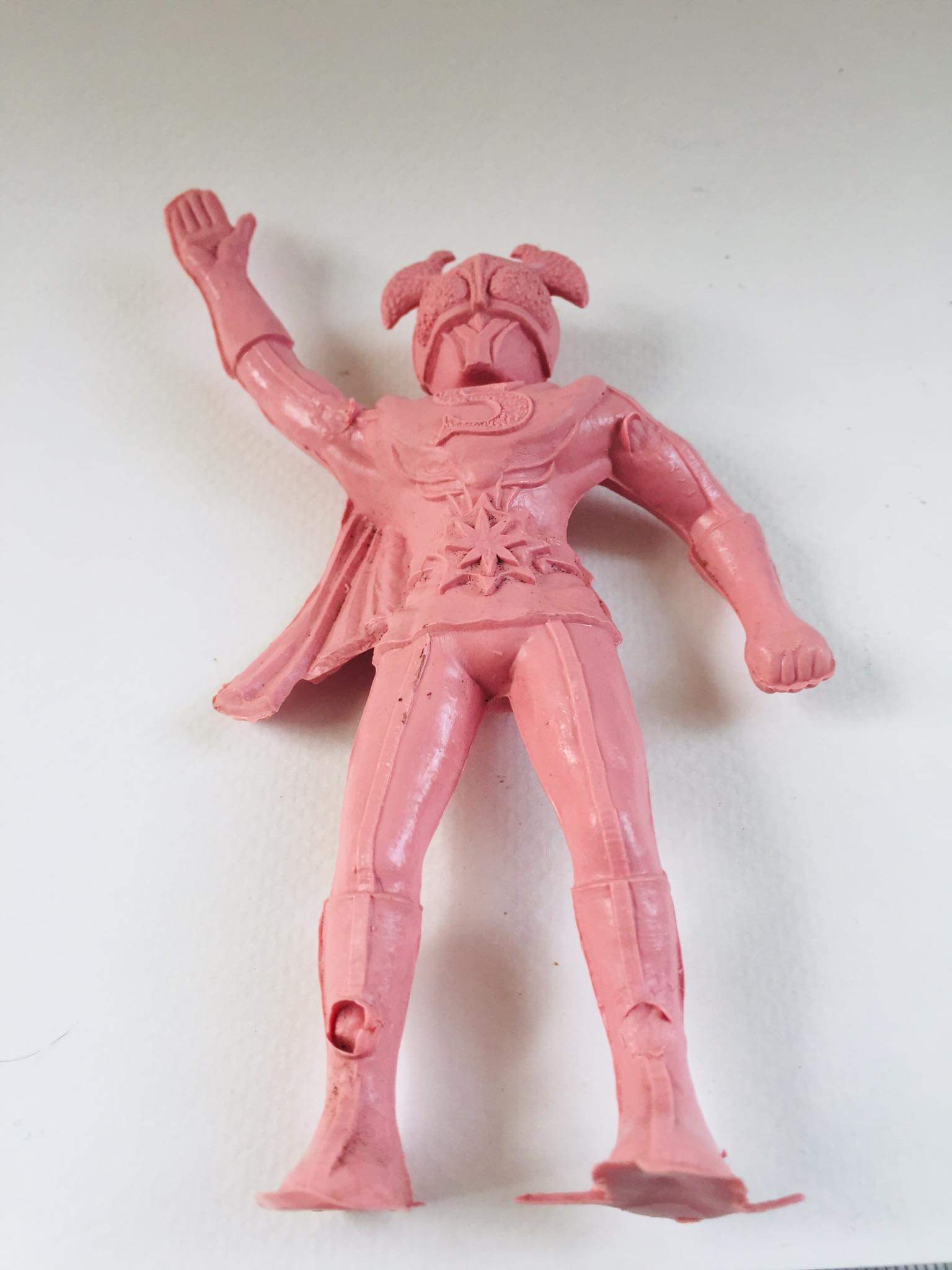 ตุ๊กตุ่นแอ๊นท์ ตัวแข็ง สีชมพู ขนาด 5-5.5นิ้ว ไรเดอร์สตรองเกอร์ มือสองสภาพดี ไม่ชำรุด