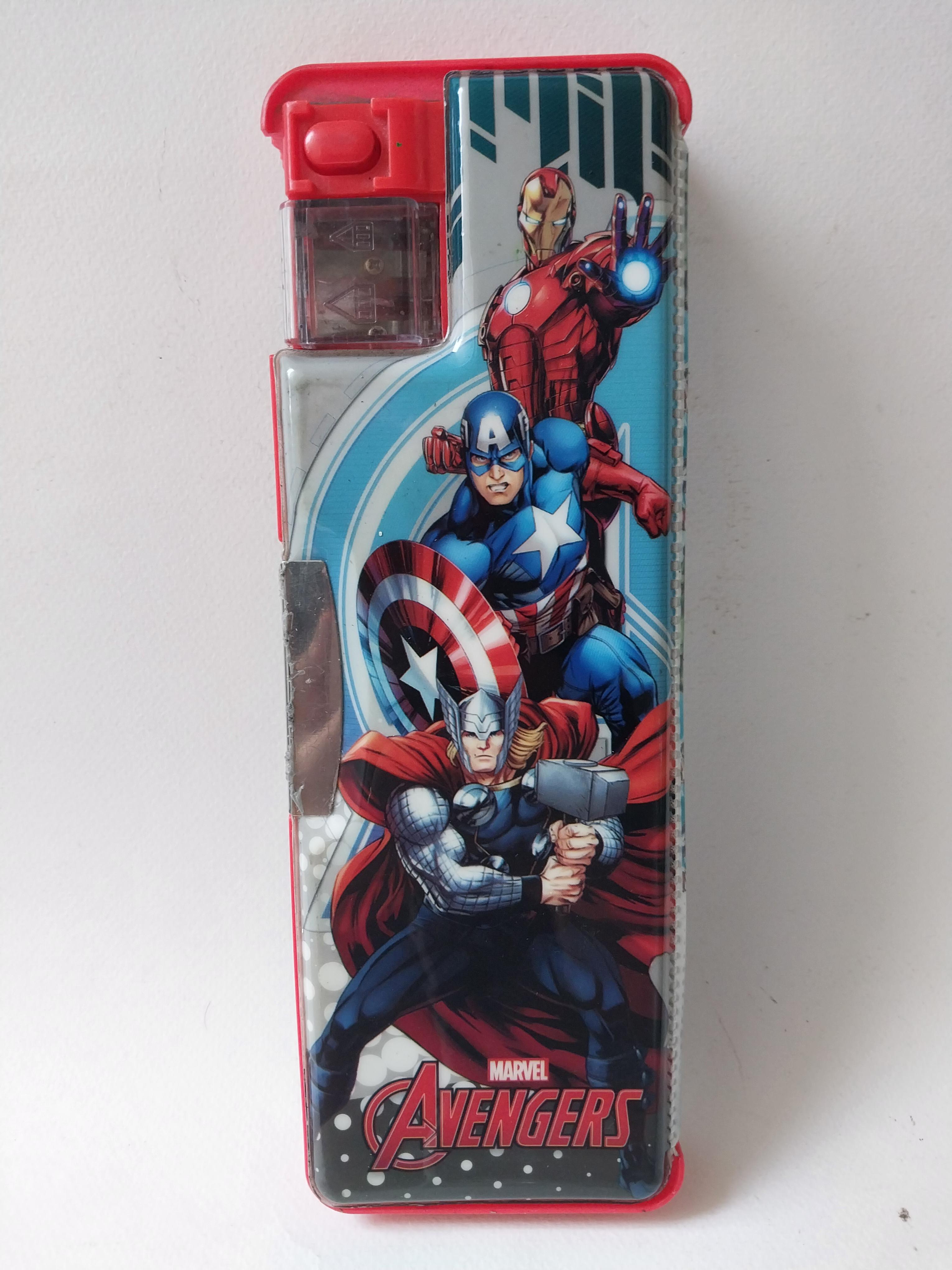 มีหลายภาพ, กล่องดินสอภาพสวย ภาพทีมอเวนเจอร์ ภาพการ์ตูน มีตำหนิโปรดดูทุกภาพ