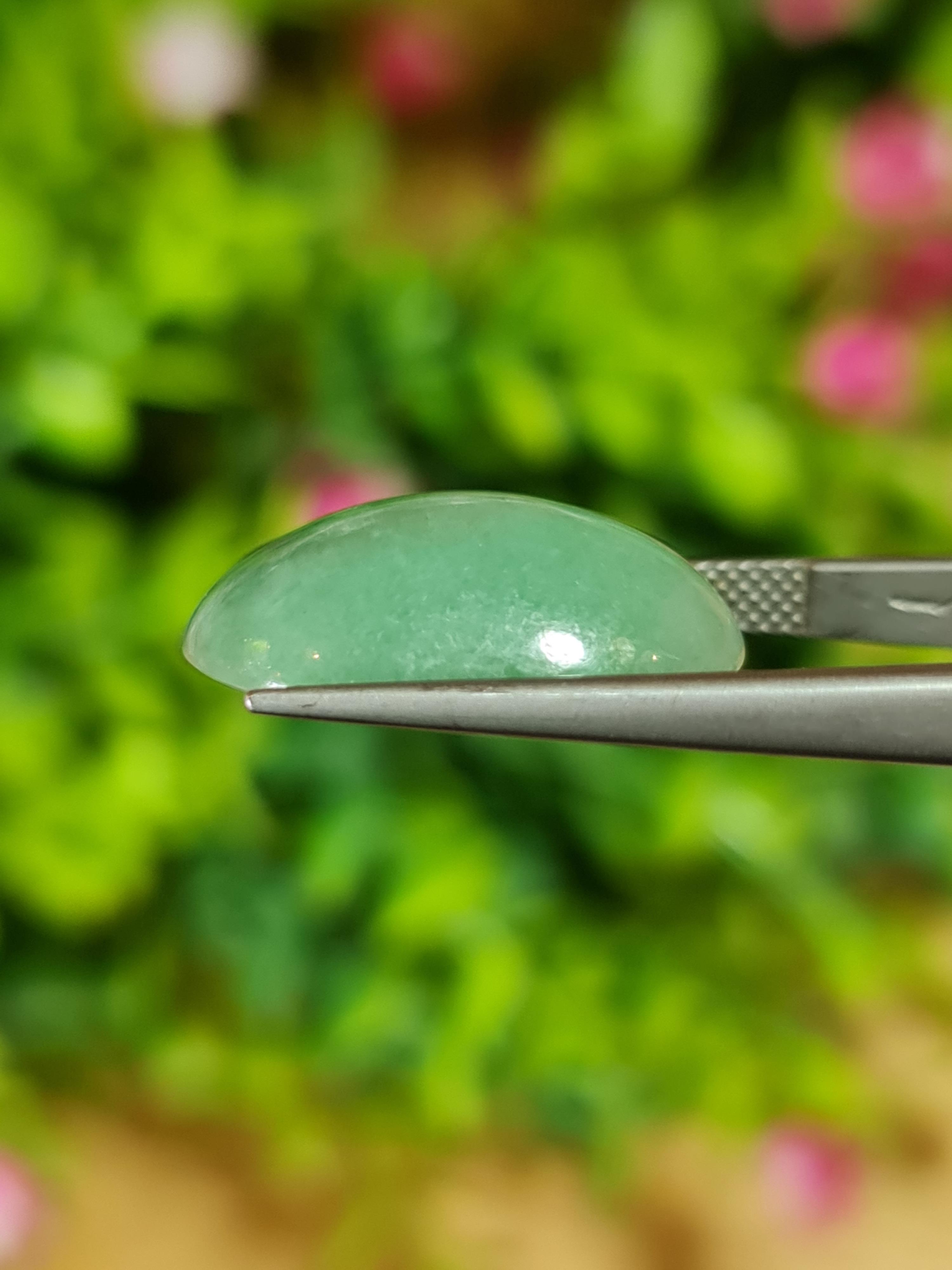 หยกพม่าเจียรนัย (Burmese jade ) 16.83 กะรัต หยกแท้ อัญมณีมงคลประจําวันเกิด เครื่องประดับหยก