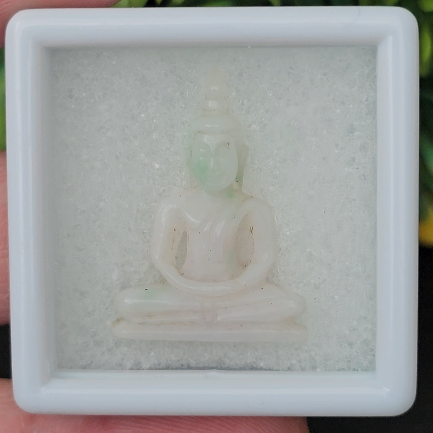 หยก แกะสลัก รูป พระ (Burmese jadeite) 18.46 กะรัต (cts.) หยก พม่า แท้