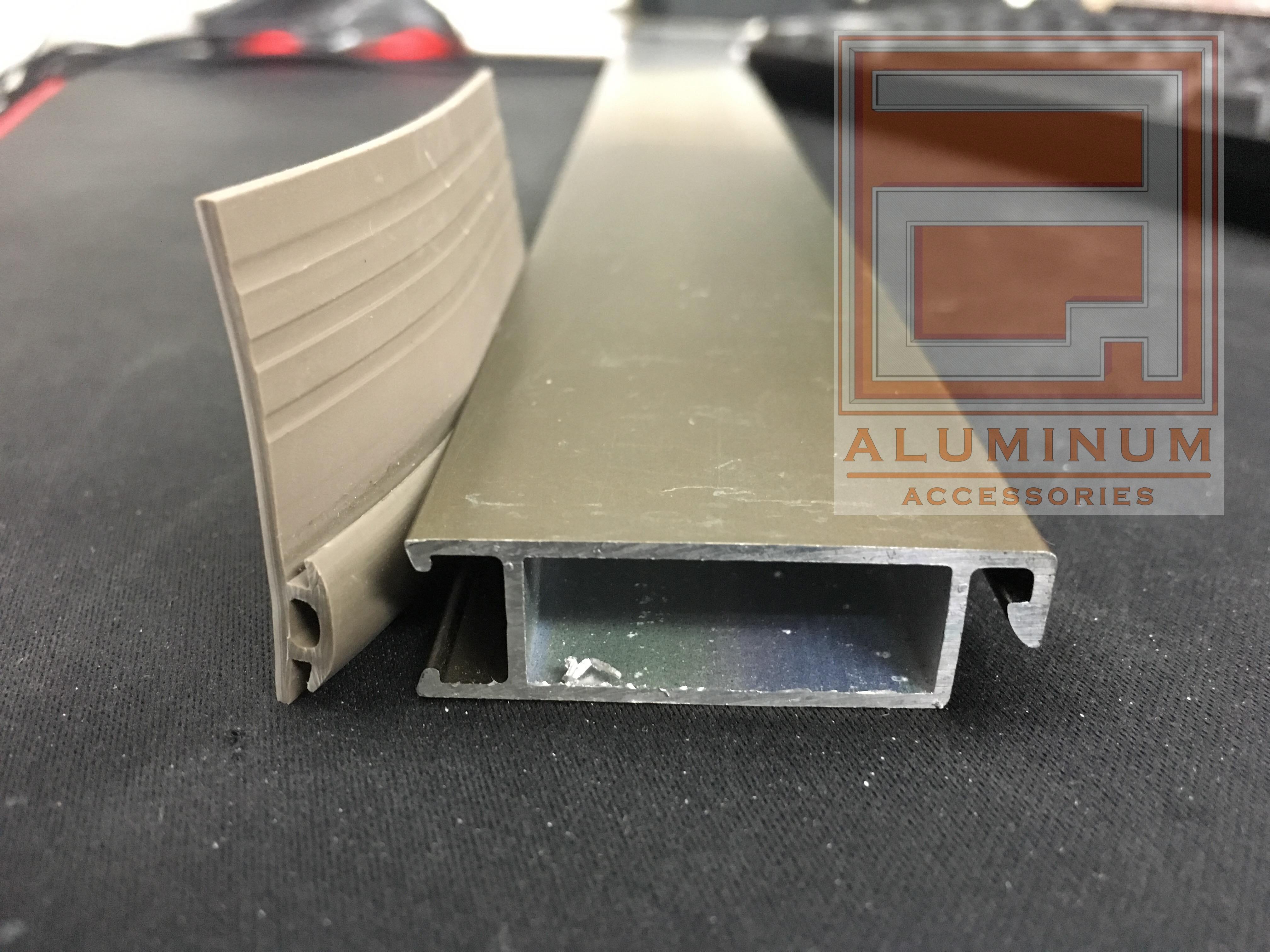 ยางกันยุง (สำหรับมุ้งบานเลื่อน) รุ่นความยาว 2 เมตร