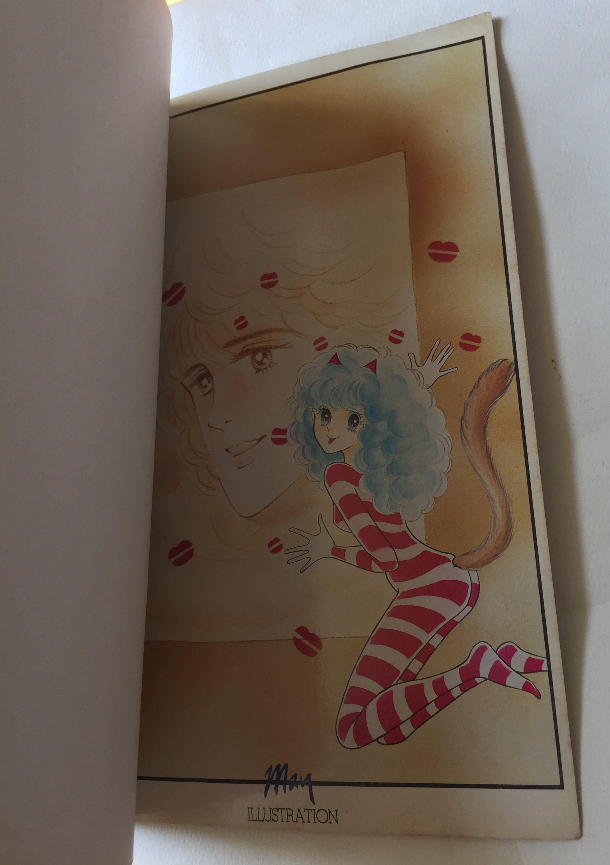 หนังสือภาพเก่า May Illustrations ภาพการ์ตูนสวย ภาพสีทั้งเล่ม ลายเส้นจาก คุณเมย์ ***แต่ละแผ่นหลุดจากสัน มีรอย ตามภาพ ผลงานโดย May, Present โดย Main Point ชุดที่ 1 ปี 1986