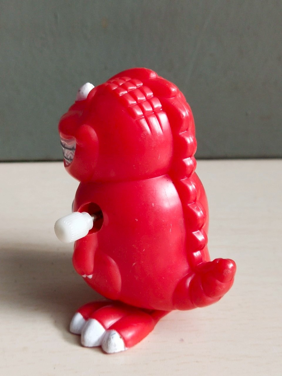 มีหลายภาพ ตุ๊กตา ก๊อตจิจัดฟันไขลาน งานเก่าพรีเมี่ยมแถมจากปั๊มน้ำมัน งานไทย ขนาดตามรูป มือสองสภาพดีมีรอยบ้าง ***ลานใช้ไม่ได้แล้ว ขายตามสภาพส