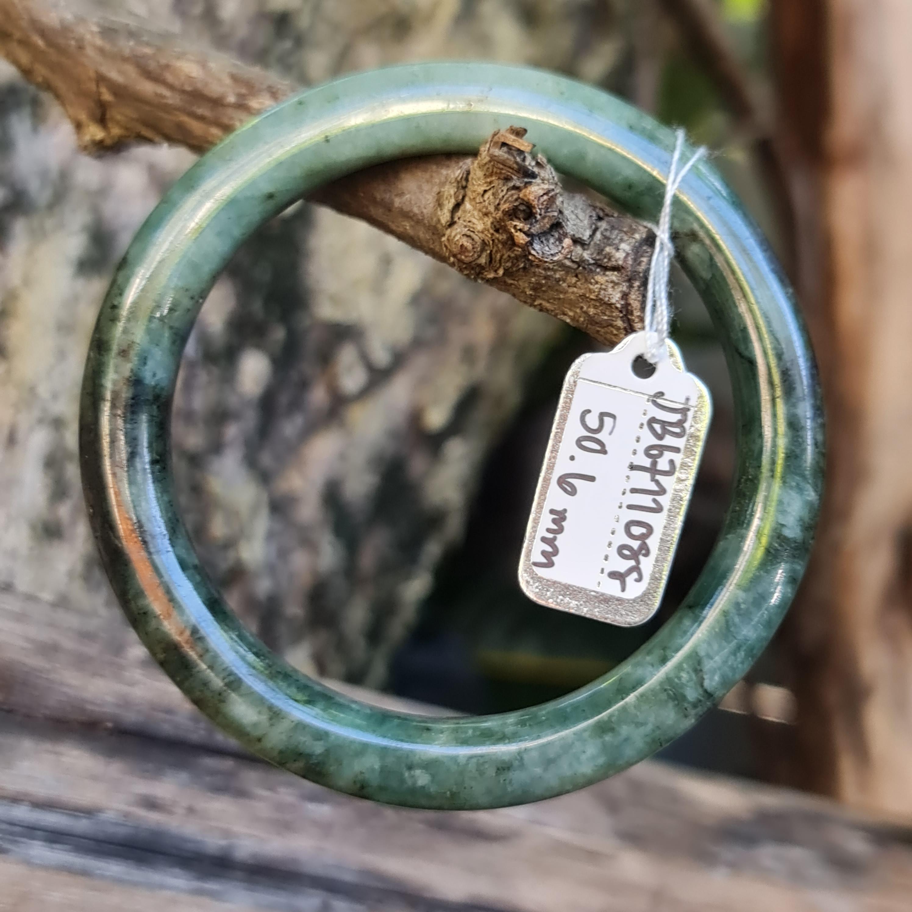 JB6711088 หยก พม่า แท้ Jade กำไลหยก (Jadeite bracelet) พม่า (Myanmar) 50.6 มม.