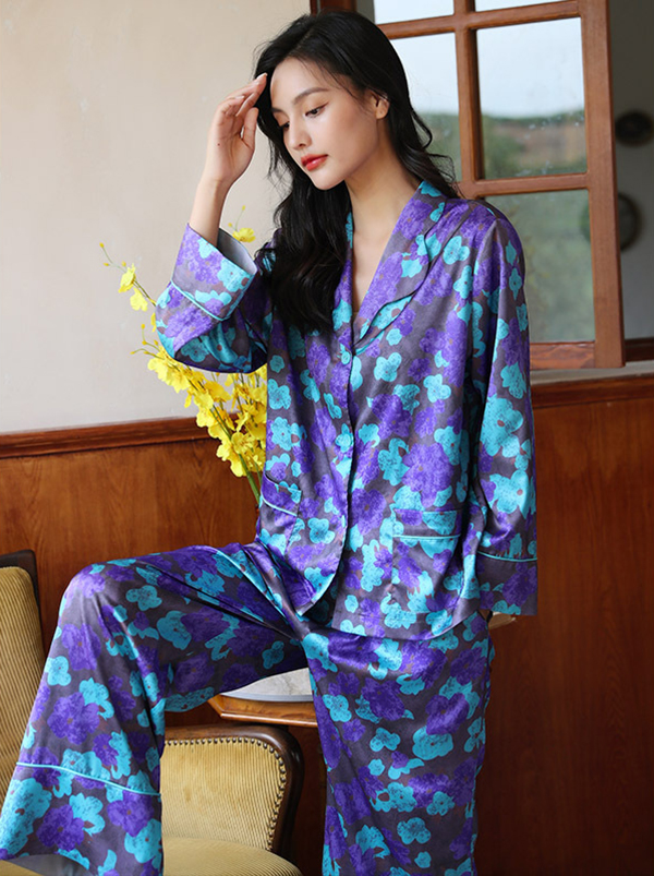 🚩พร้อมส่ง🚩ชุดนอนขายาว Silk Satin ไหมซาตินพรีเมี่ยม พิมพ์ลายดอกสไตล์วินเทจสีสด ผ้านุ่มลื่นละมุนผิว (ST122)