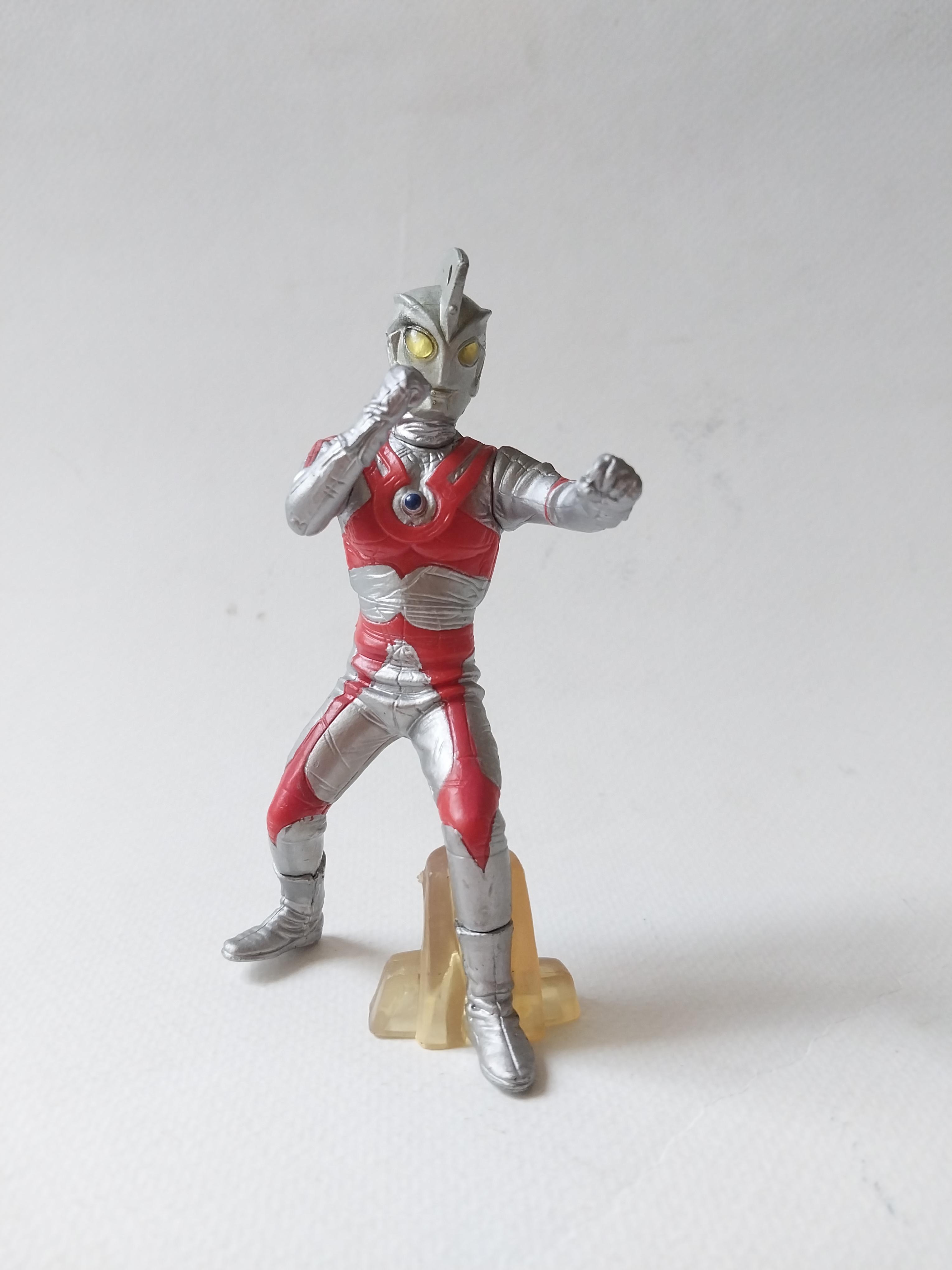 ของสะสม แคนดี้ทอย อุลตร้าแมนเอ (แอซ)