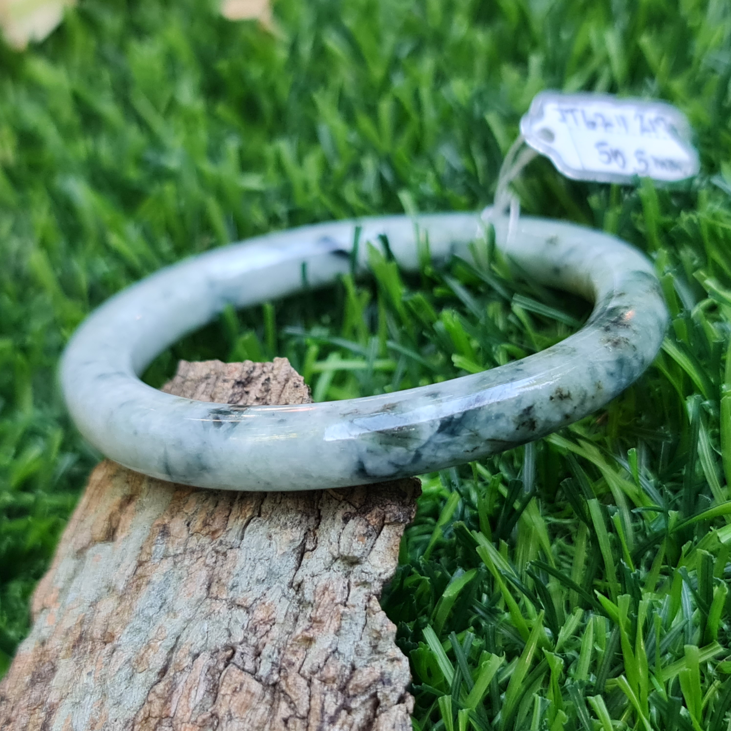 JT6711217 หยก พม่า แท้ Jade กำไลหยก 50.5 มม. (Jadeite bracelet) พม่า (Myanmar)