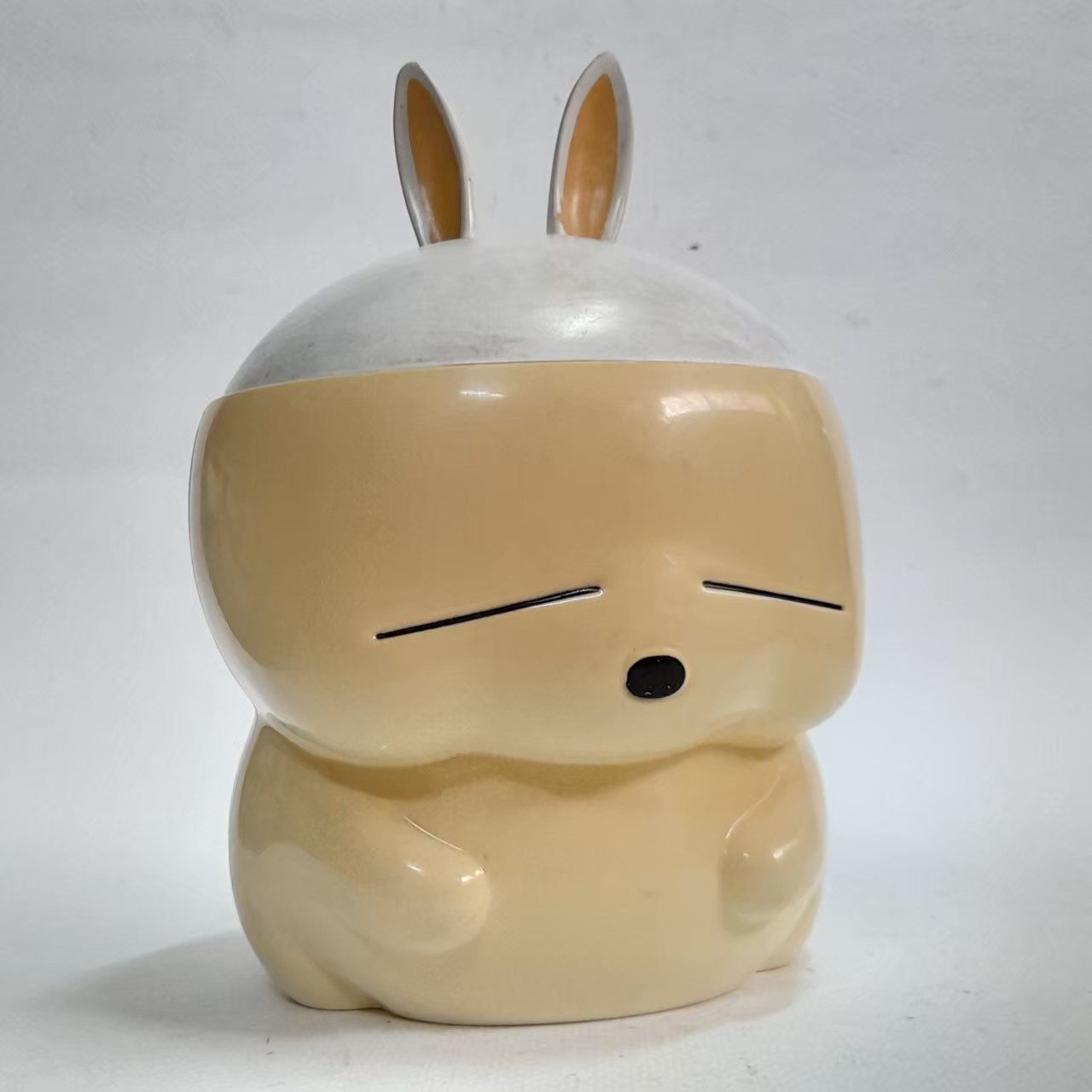 มีหลาบภาพ,ที่ใส่ของ พรีเมี่ยม มิสเตอร์โดนัท มาชิมาโล ร่วมกับโค้ก งานเก่า มือสอง สีเปลี่ยนจากการเก็บ มีรอยบ้าง ขนาดตามรูป