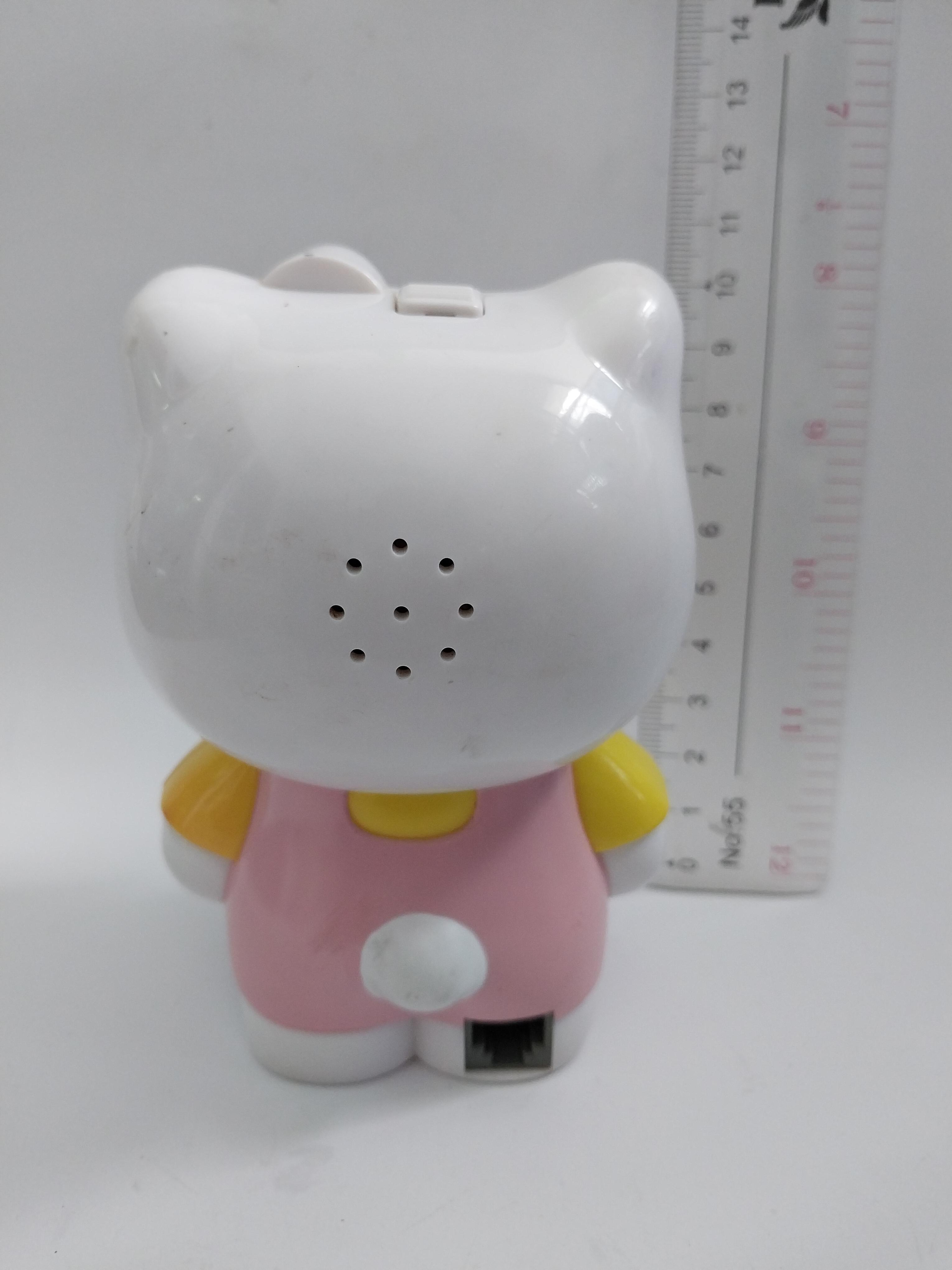 มีหลายภาพ ของสะสมคิตตี้ Hello Kitty อดีตโทรศัพท์ ขนาดตามภาพ มีรอยเปื้อน ด้านใน เครื่องหลุดเขย่ามีเสียง