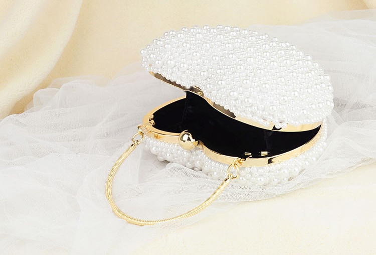 Evening Clutch กระเป๋าออกงาน แต่งมุกทั้งใบ รูปหัวใจ สวยน่ารัก