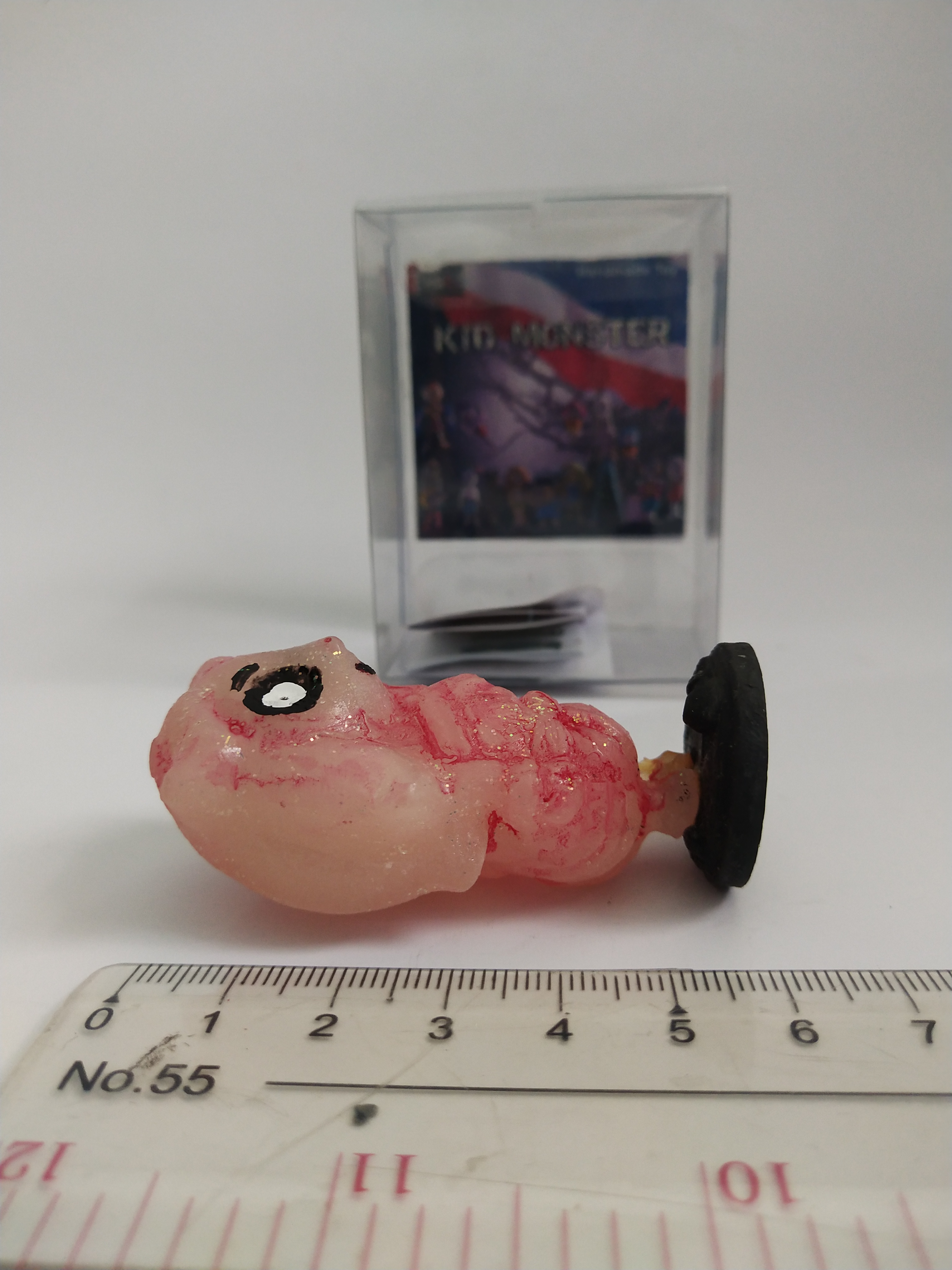 มีหลายภาพ Handmade model ตุ๊กตาผีตานีเด็ก เรืองแสงสีฟ้า น้องกล้วยแขก แบบติดฐาน งานเรซิ่นทำสีจาก mgc