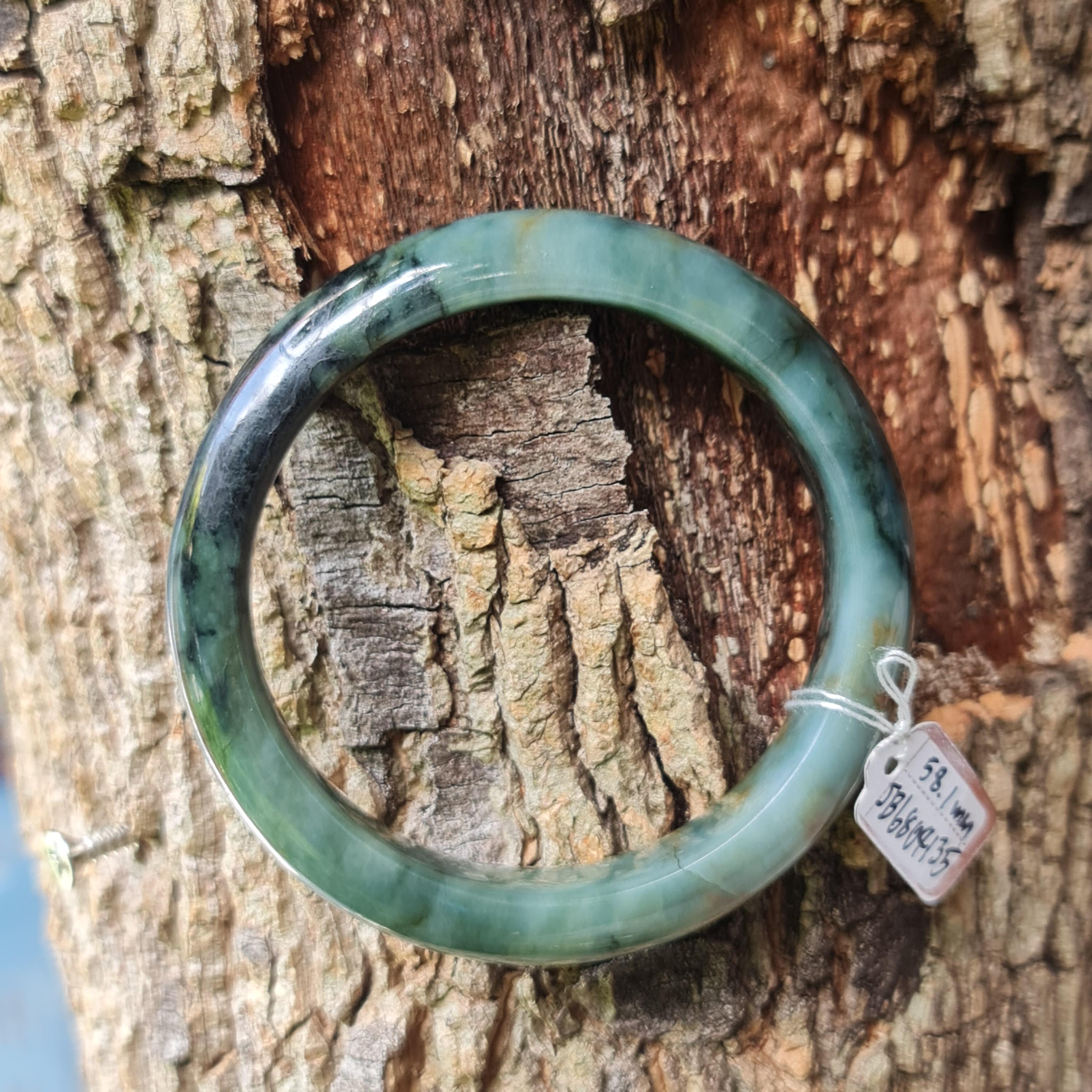 JB6804135 หยก พม่า แท้ Jade กำไลหยก 58.1 มม. (Jadeite bracelet) พม่า (Myanmar)