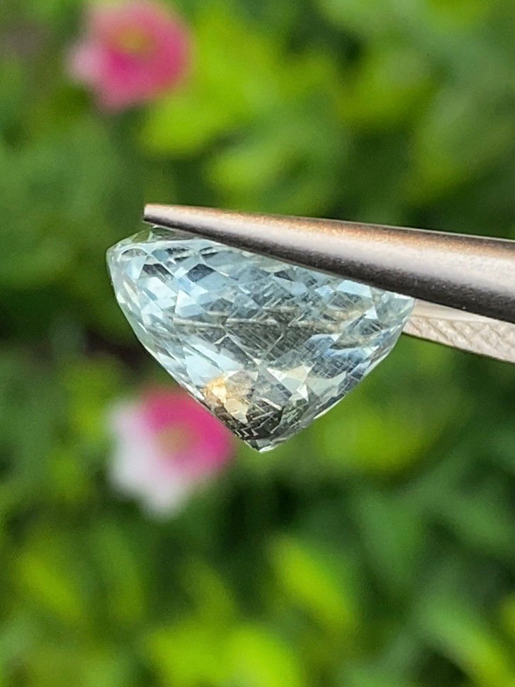 พลอย อความารีน Aquamarine 7.04 กะรัต (Cts.) พลอยแท้ อัญมณีมงคลประจําวันเกิด เครื่องประดับพลอย