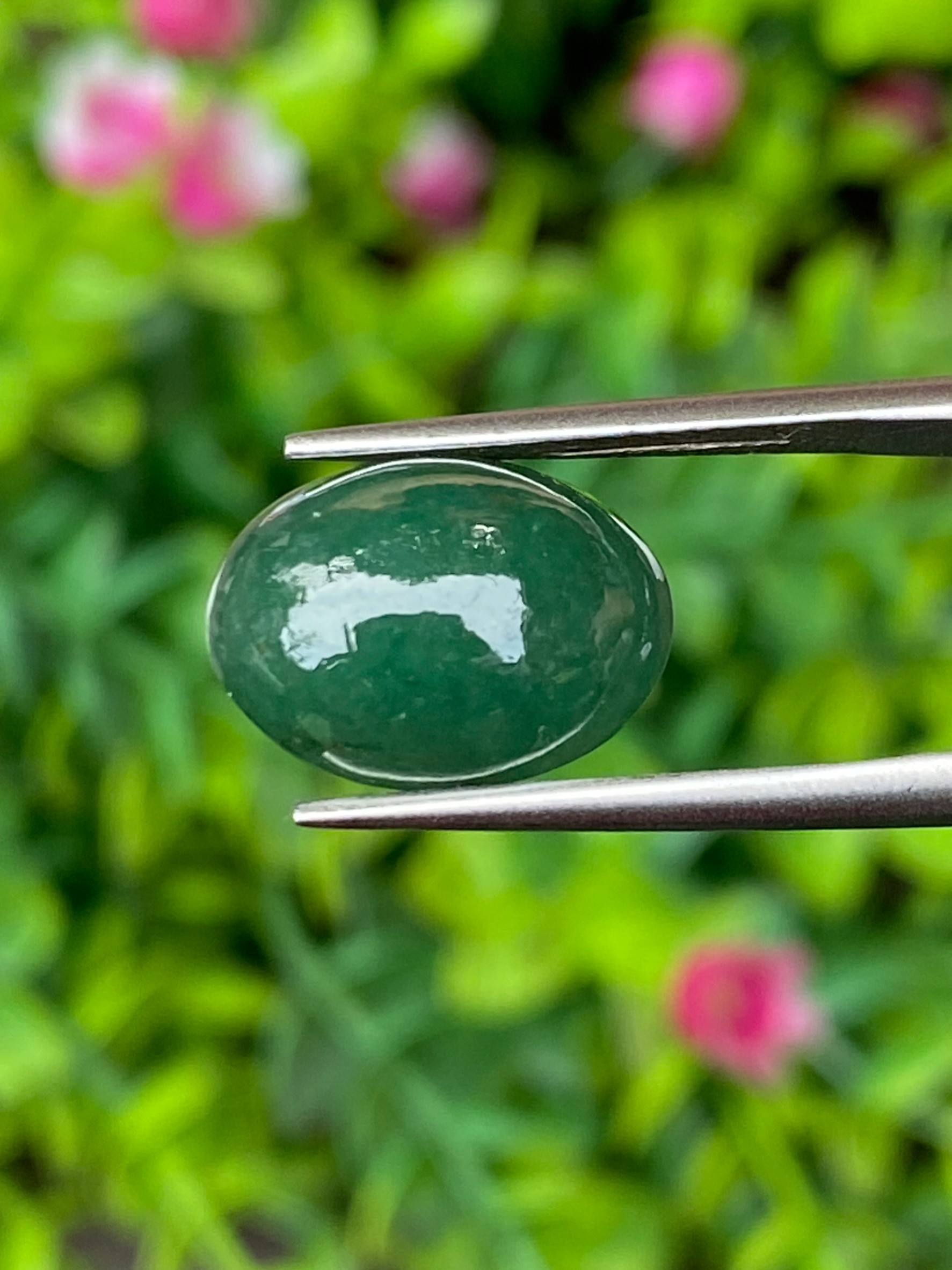 หยกพม่าเจียรนัย (Burmese jade ) 6.45 กะรัต หยกแท้ อัญมณีมงคลประจําวันเกิด เครื่องประดับหยก